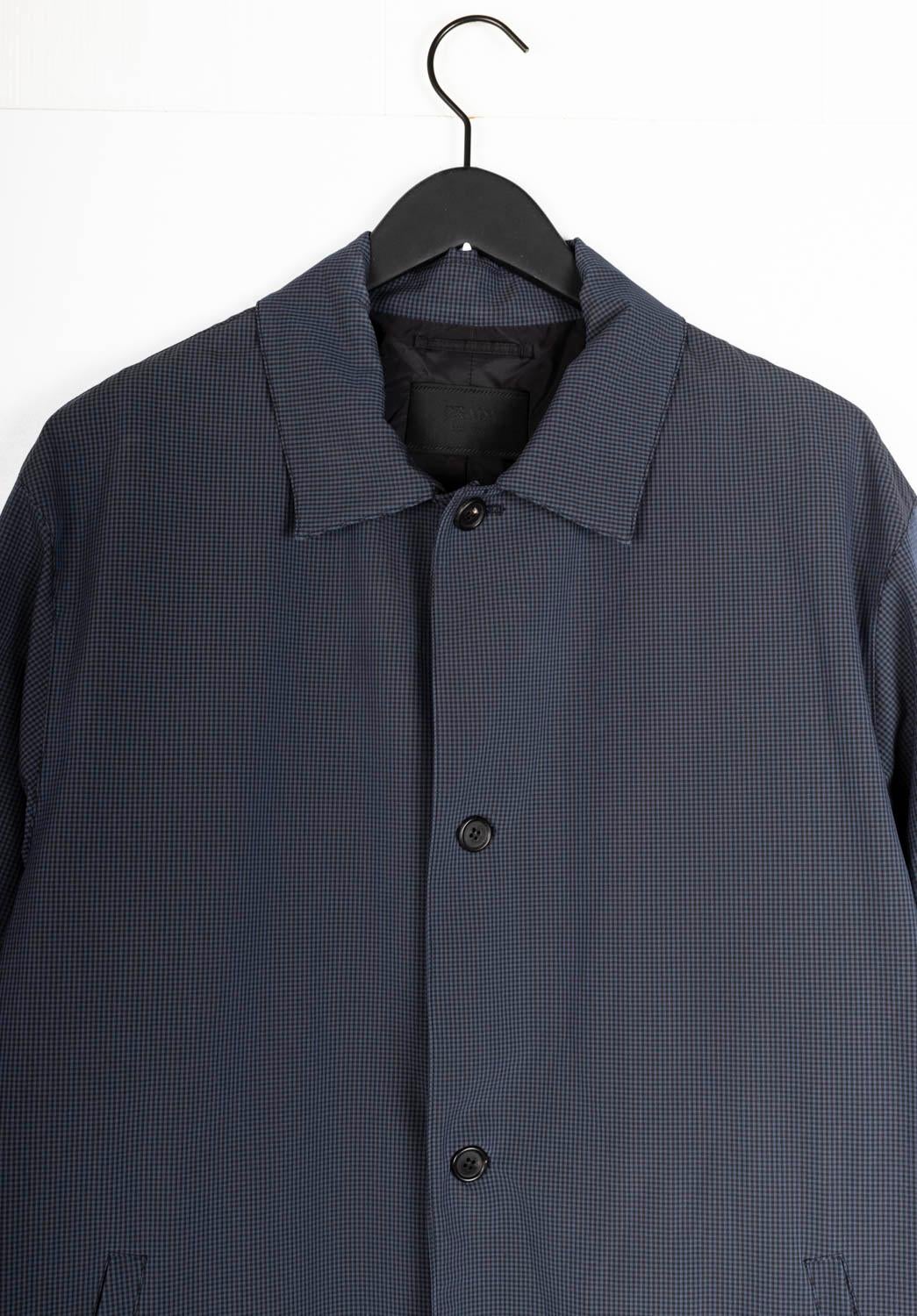 Nero Prada Uomo Cappotto Impermeabile Check Taglia XL, S1353 in vendita
