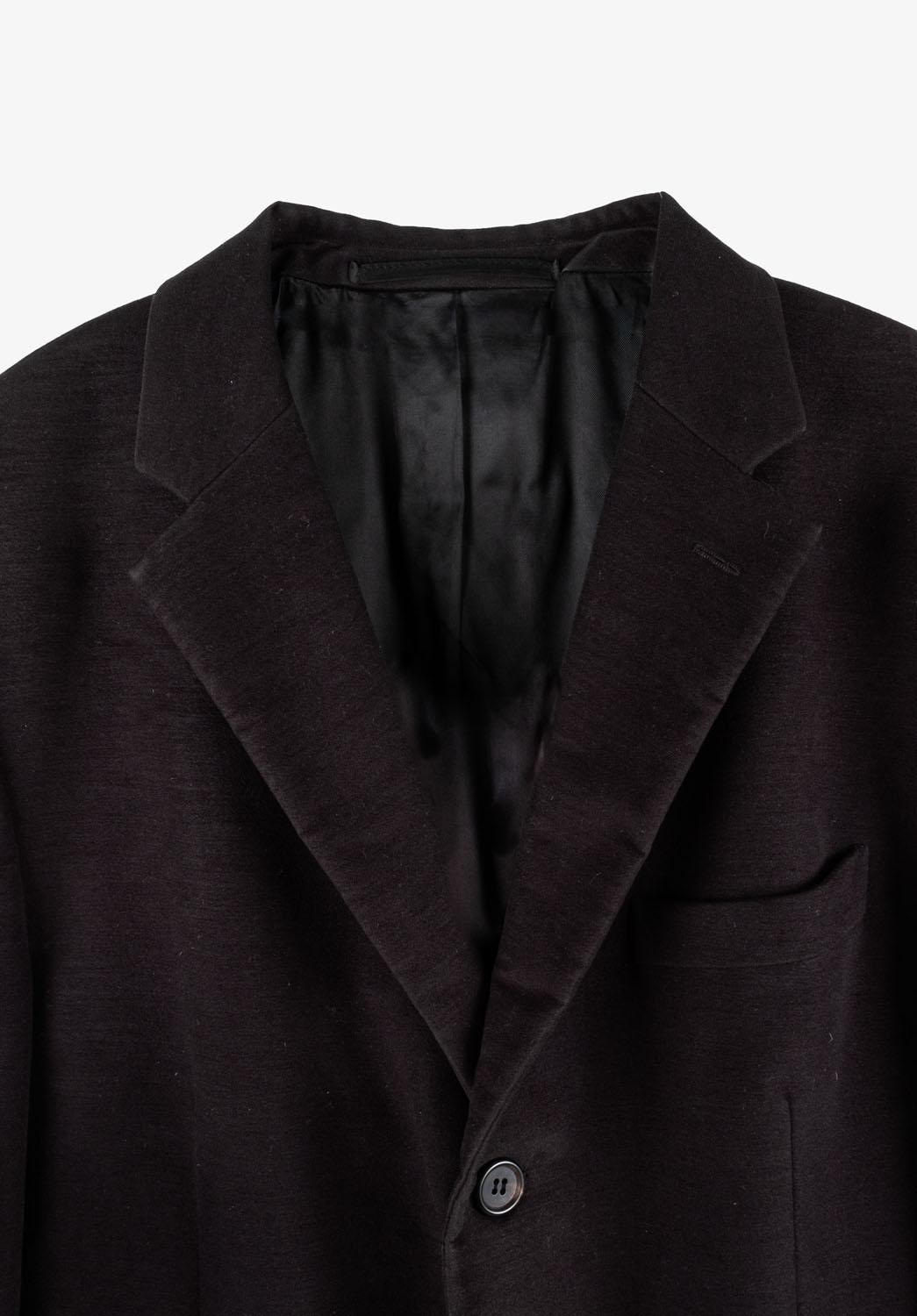 Check my other listings. Have many more designer clothes for sale. Open to any offers.
Item for sale is 100% genuine Prada Moleskin Men Blazer, S1146, PE7
Color: black
(An actual color may a bit vary due to individual computer screen