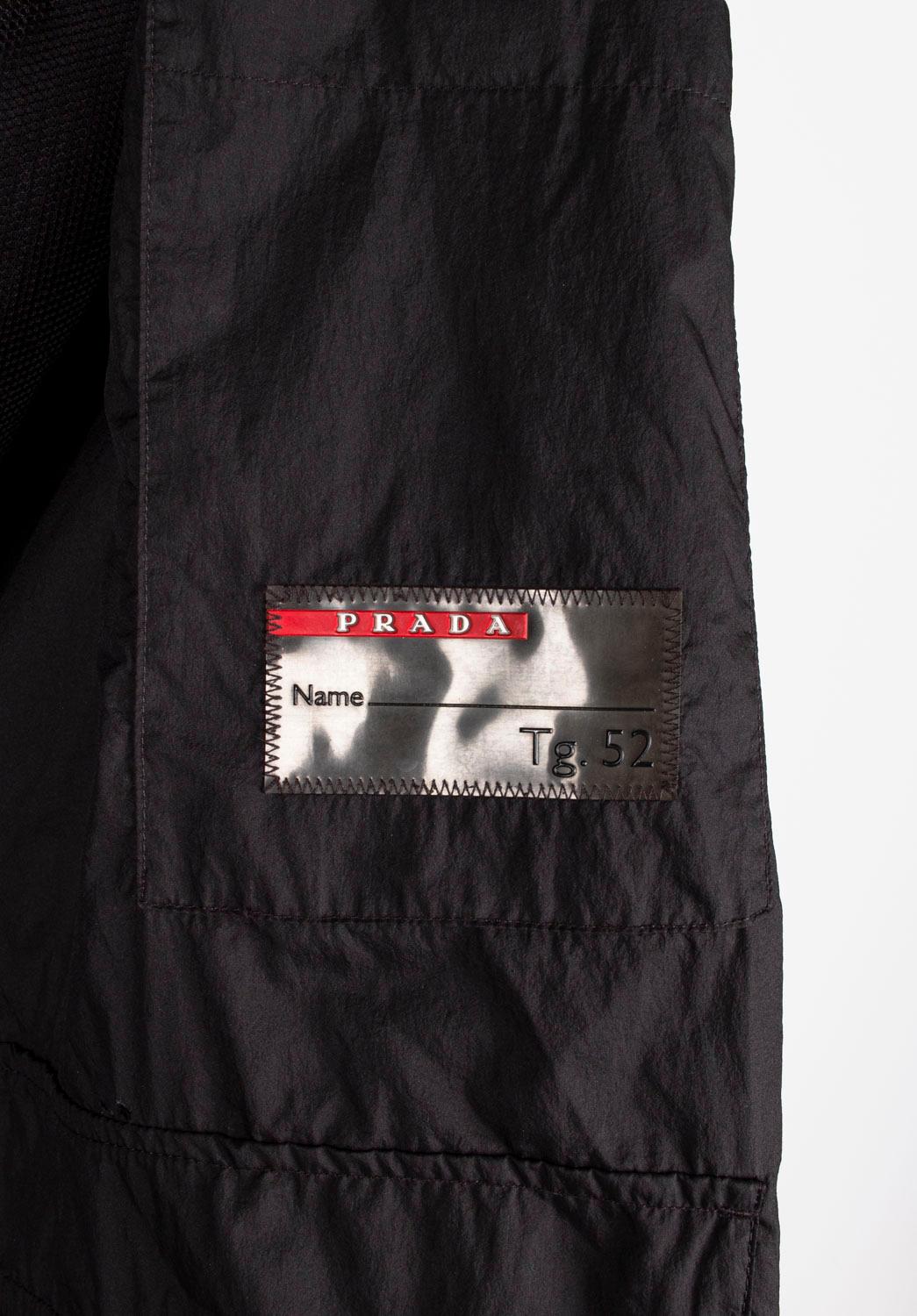 Prada Men Jacket nylon light blazer Size ITA52/Medium, S1071 For Sale 3