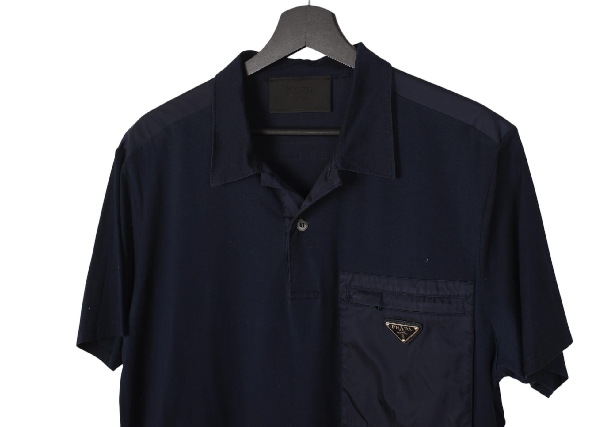 Compruebe mis otros listados. Tiene a la venta mucha más ropa de diseño. Abierto a cualquier oferta.
Artículo en venta 100% auténtico Polo Prada Hombre, S1445, SE6
Color: azul
(El color real puede variar un poco debido a la interpretación individual