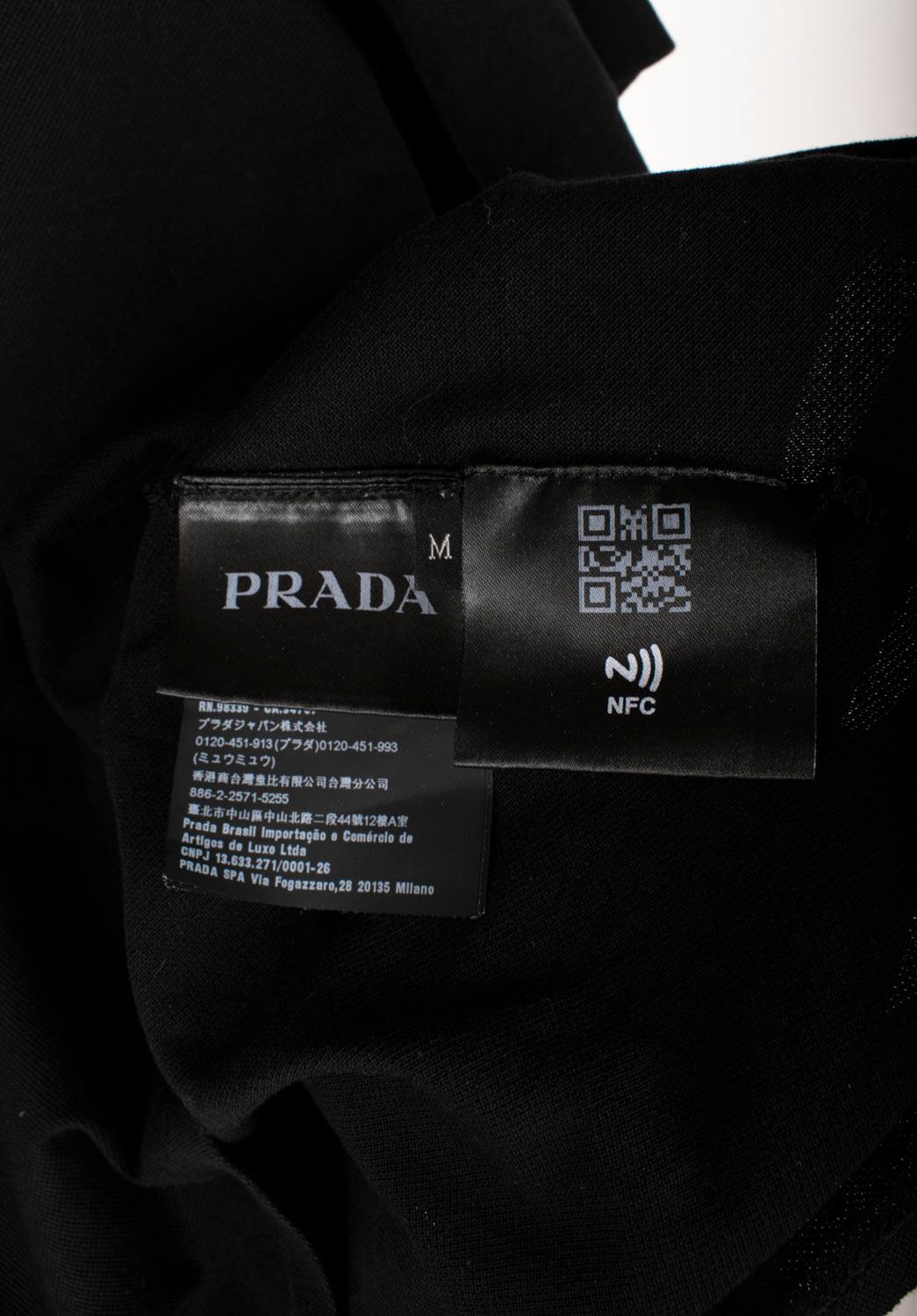 Prada Herren Polo T Shirt Brust Logo Größe M, S1488 im Angebot 2