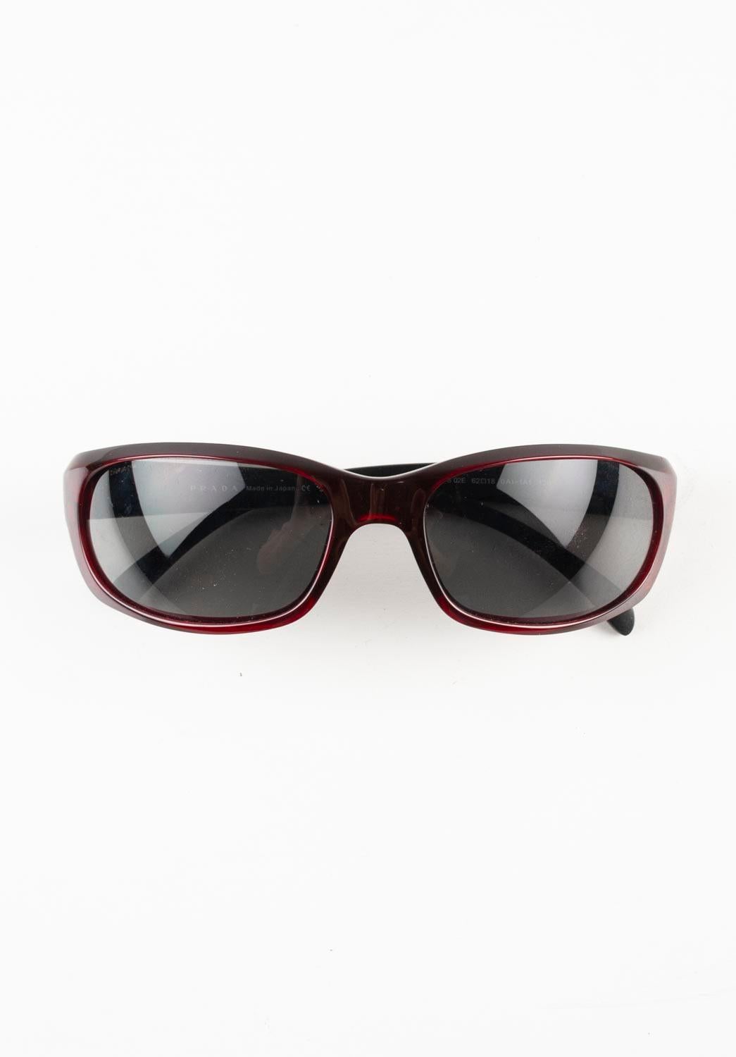 Prada Men Sunglasses SPS02E Unisex, S658  In Excellent Condition For Sale In Kaunas, LT