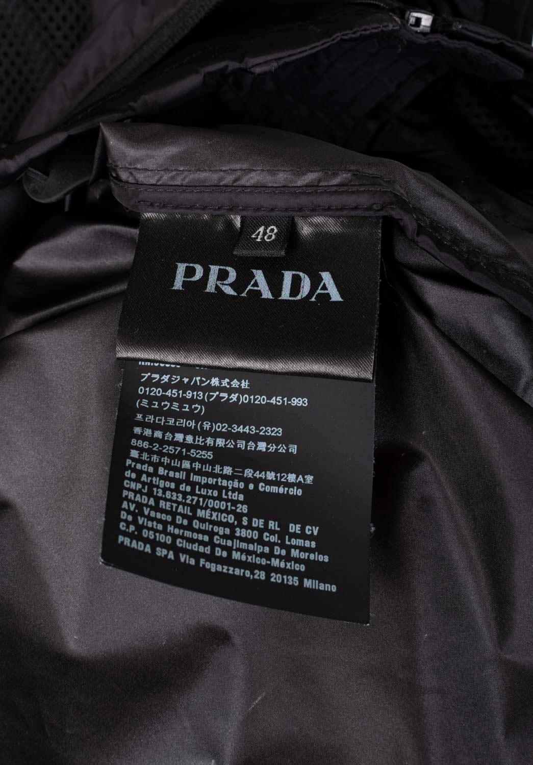 Prada Veste sans manches légère taille IT 48, Large, S1331 en vente 2
