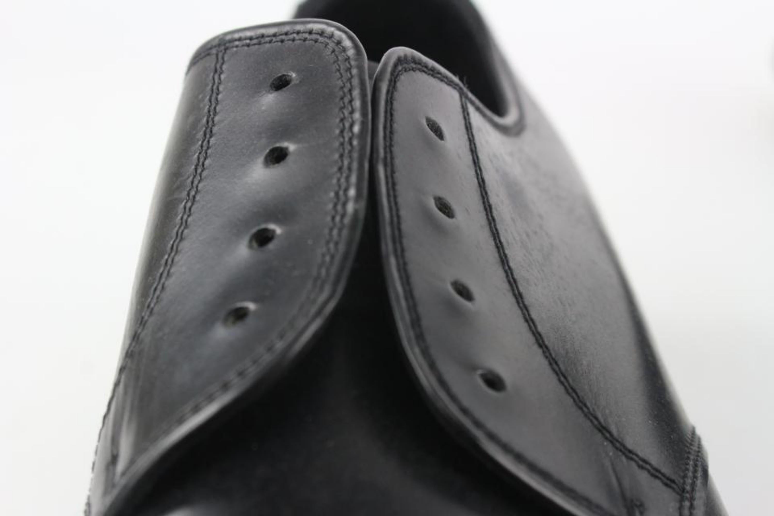 Prada Mens US 10.5 Black Cordovan Leather Lace up Classic Derby Shoe 2PR1112 For Sale 1