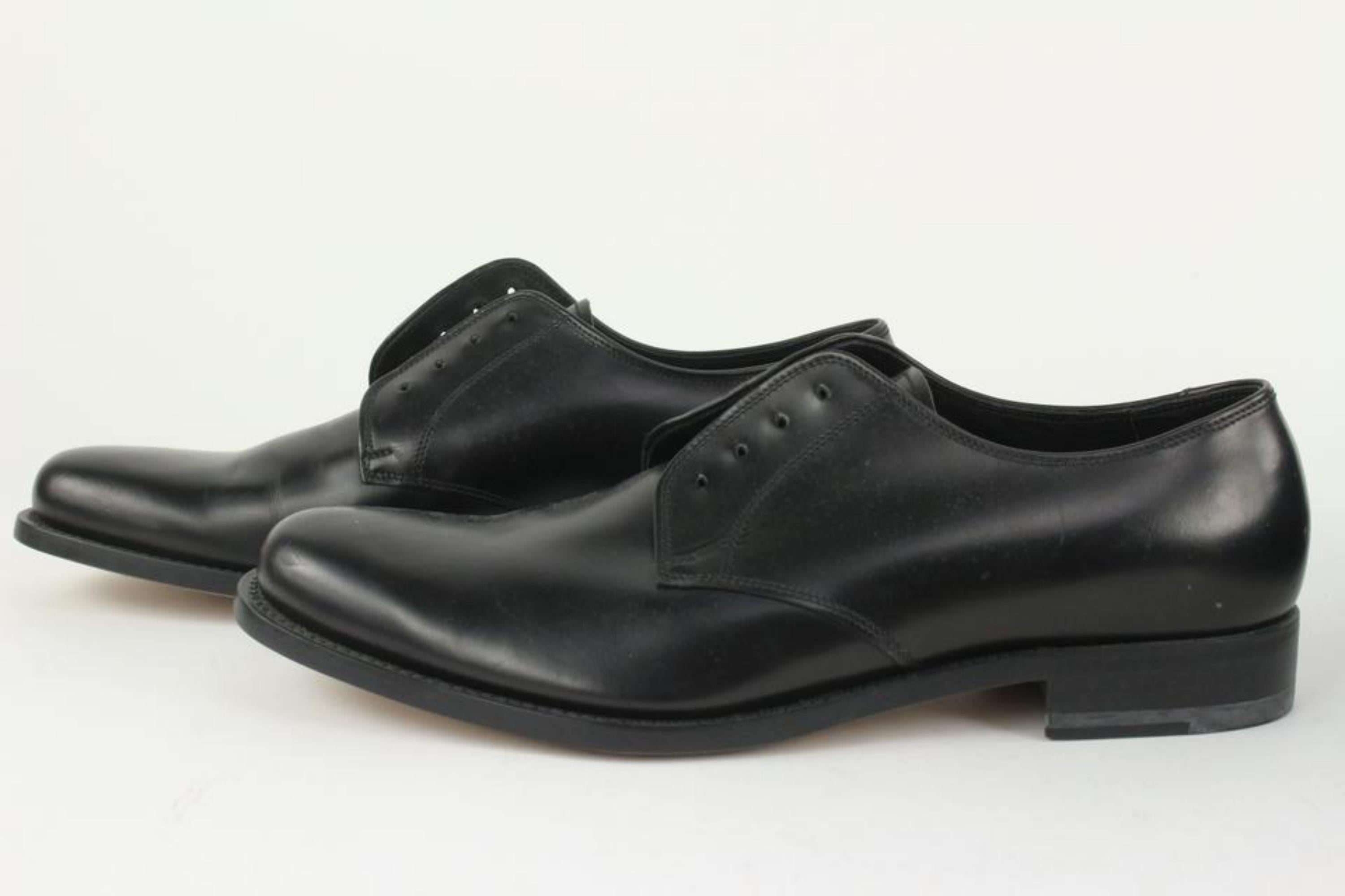 Prada Mens US 10.5 Black Cordovan Leather Lace up Classic Derby Shoe 2PR1112 For Sale 5