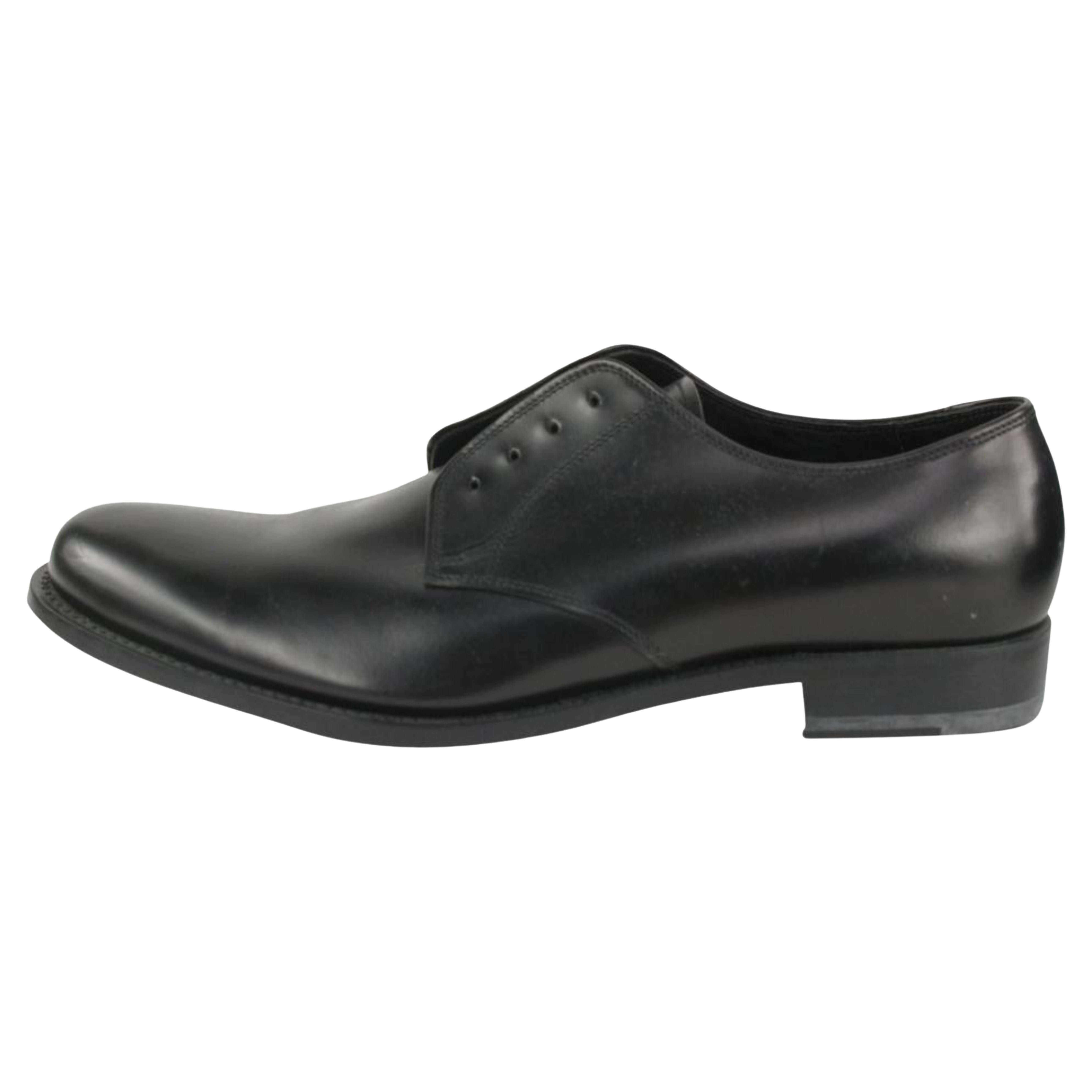 Prada Mens 10.5 Black Cordovan Leather Lace up Classic Derby Shoe 2PR1112 For Sale at 1stDibs