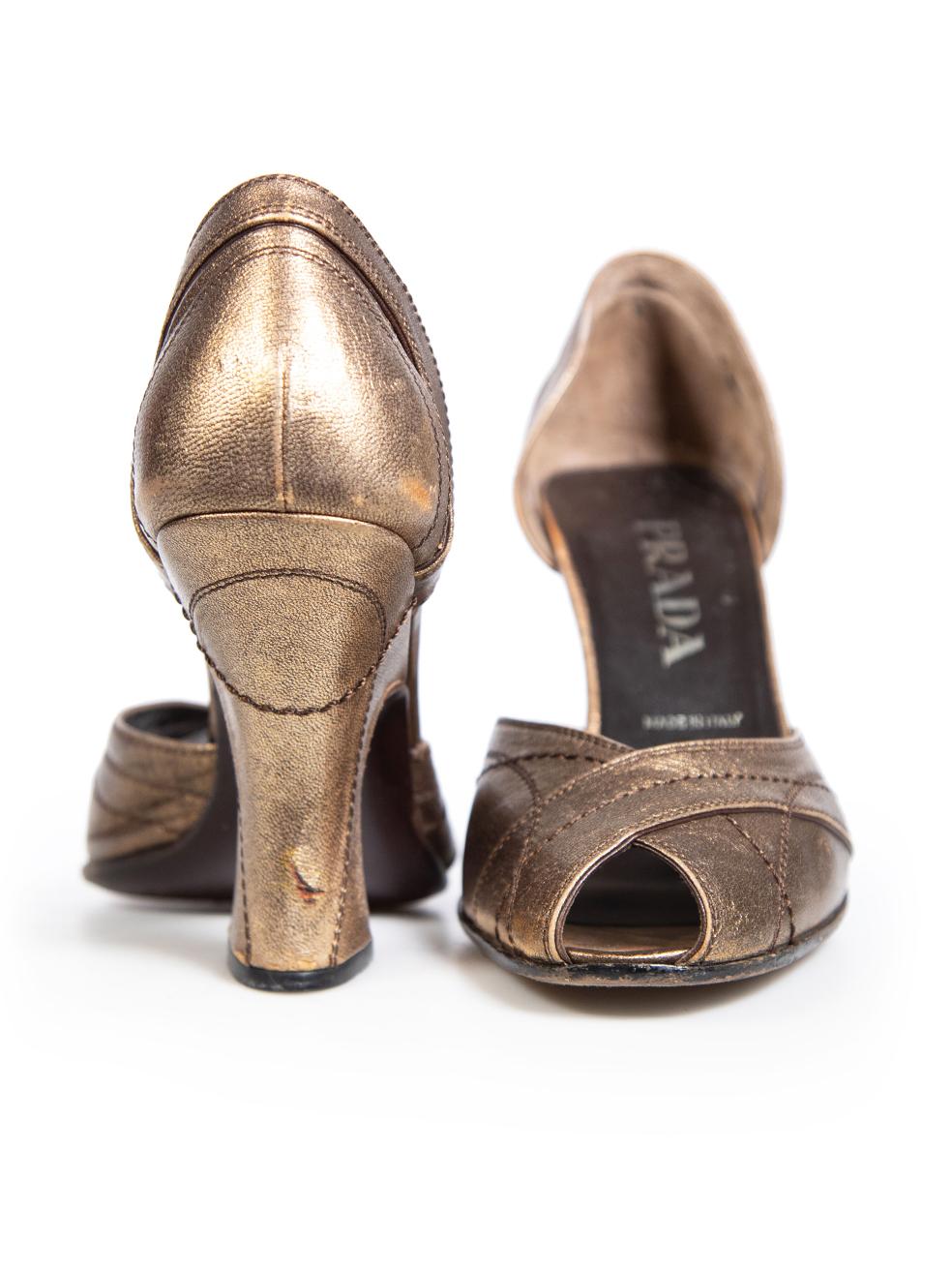 Prada Metallic Brown Leder Peep Toe Heels Größe IT 37.5 (Beige) im Angebot
