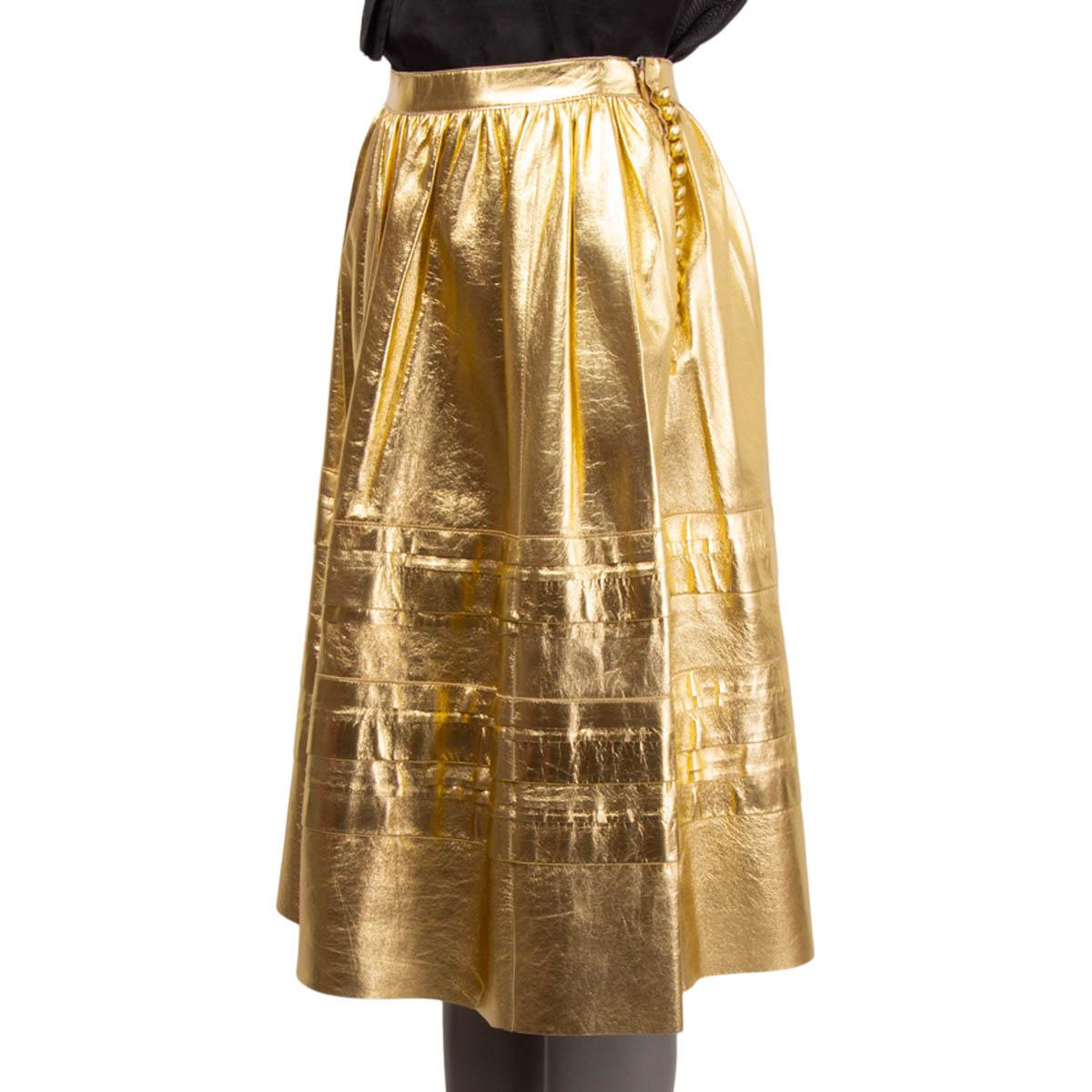 PRADA metallic gold 2008 LEATHER Skirt 38 XS In Excellent Condition For Sale In Zürich, CH