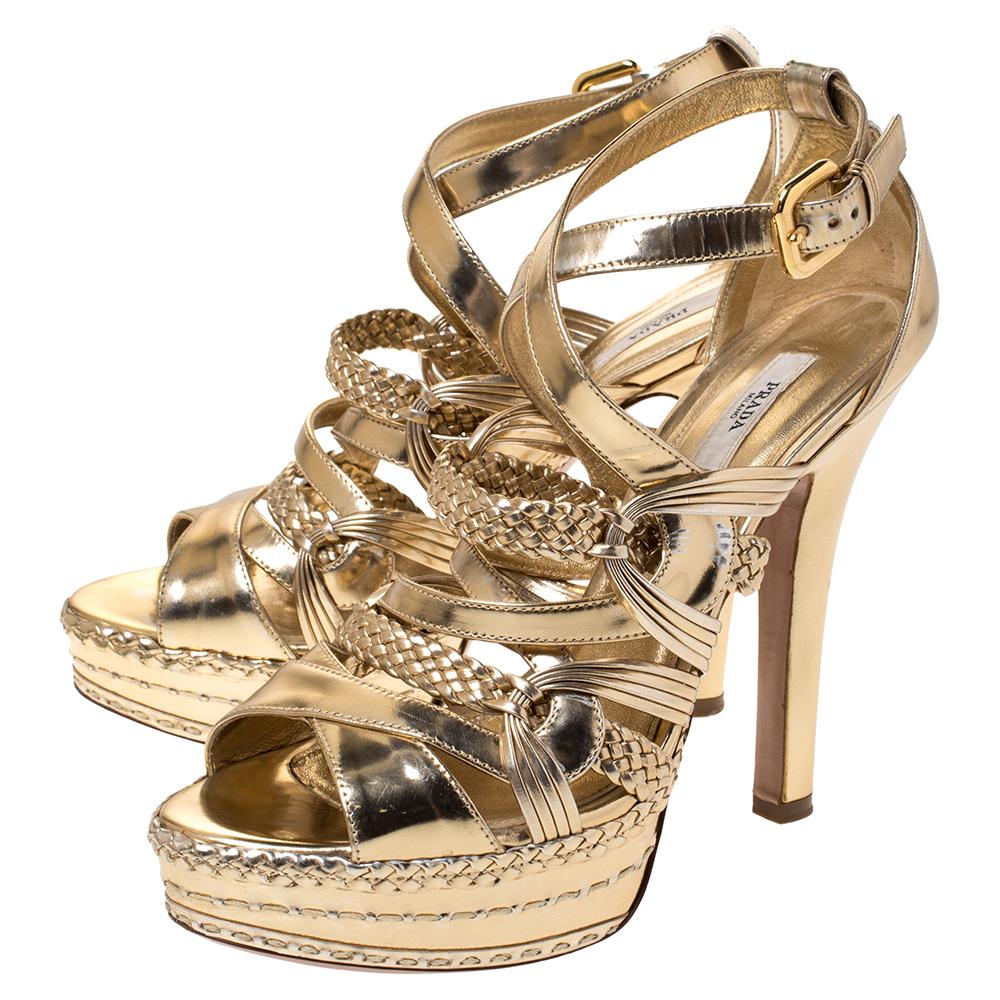 Prada Metallic Gold Leather Open Toe Ankle Strap Platform Sandals Size 40 In Good Condition In Dubai, Al Qouz 2