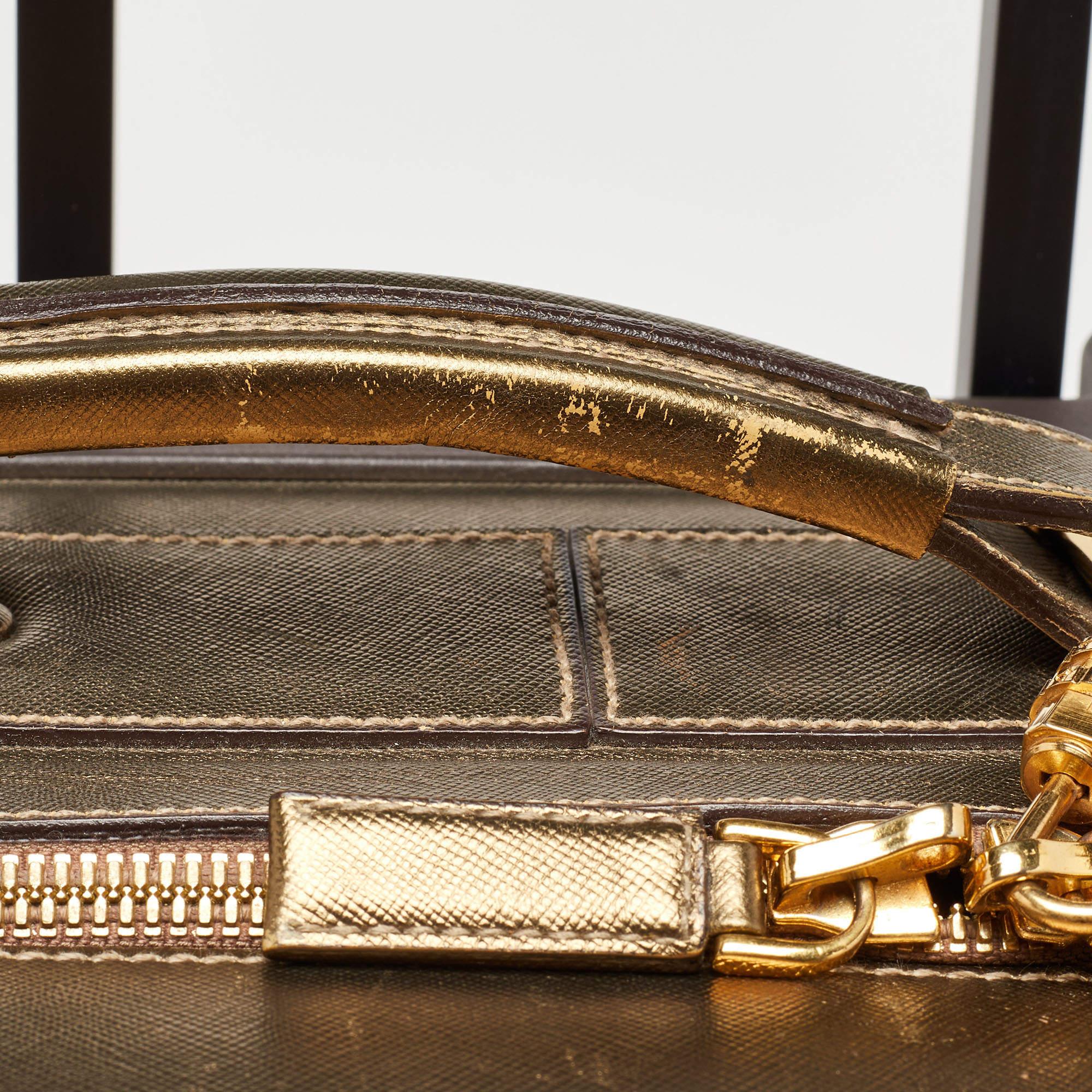 Prada Metallic Gold Saffiano Leather Travel Rolling Trolley Luggage (Bagages à roulettes en cuir métallisé) en vente 12