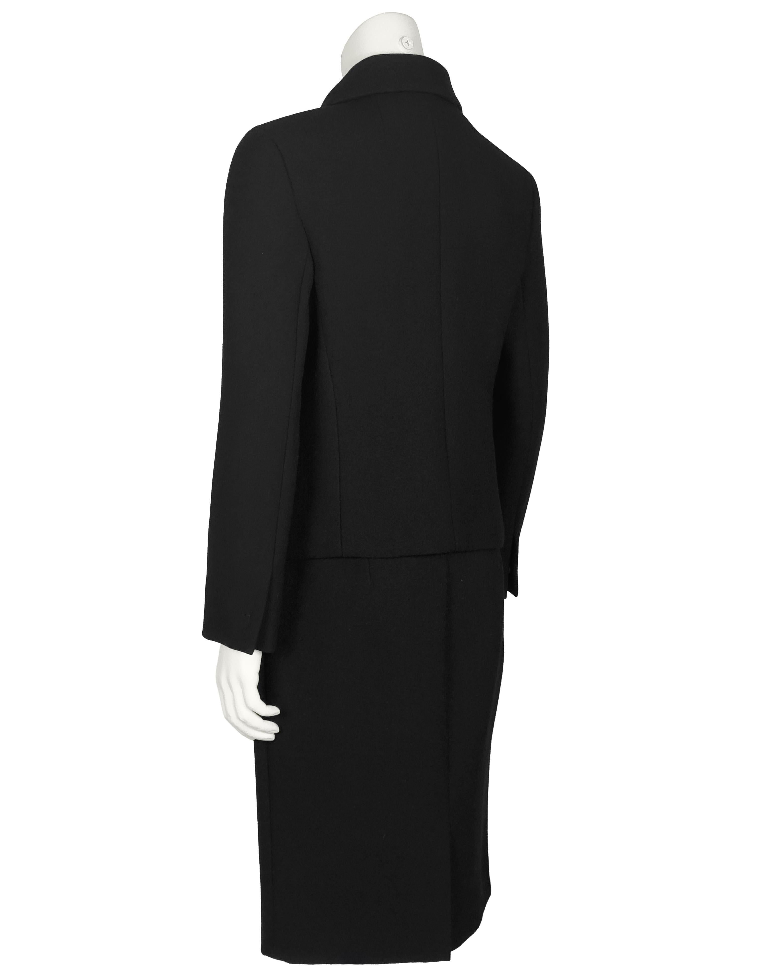 Nero Set giacca e gonna in crepe di lana nera di Prada della metà degli anni 2000 in vendita