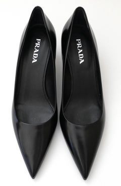 Prada Mid Heel Pointed Pumps Heels Black Leather