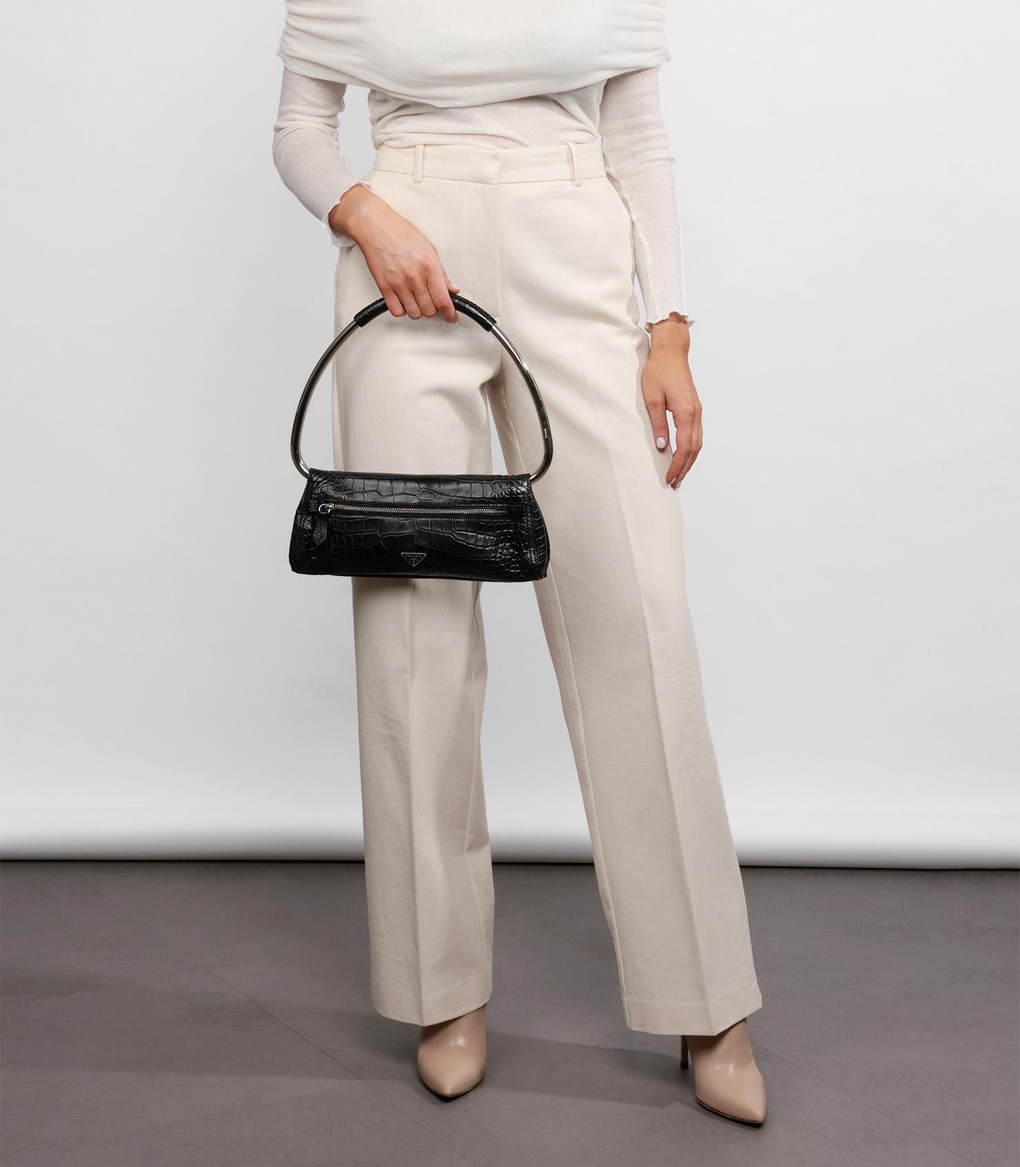 Prada Midnight Blue Matte Alligator Leather Ring Top Handle Shoulder Bag

Brand- Prada
Model- Ring Top Handle Shoulder Bag
Product Type- Shoulder, Top Handle
Colour- Midnight Blue
Hardware- Silver
Material(s)- Matte Alligator Leather
Authenticity