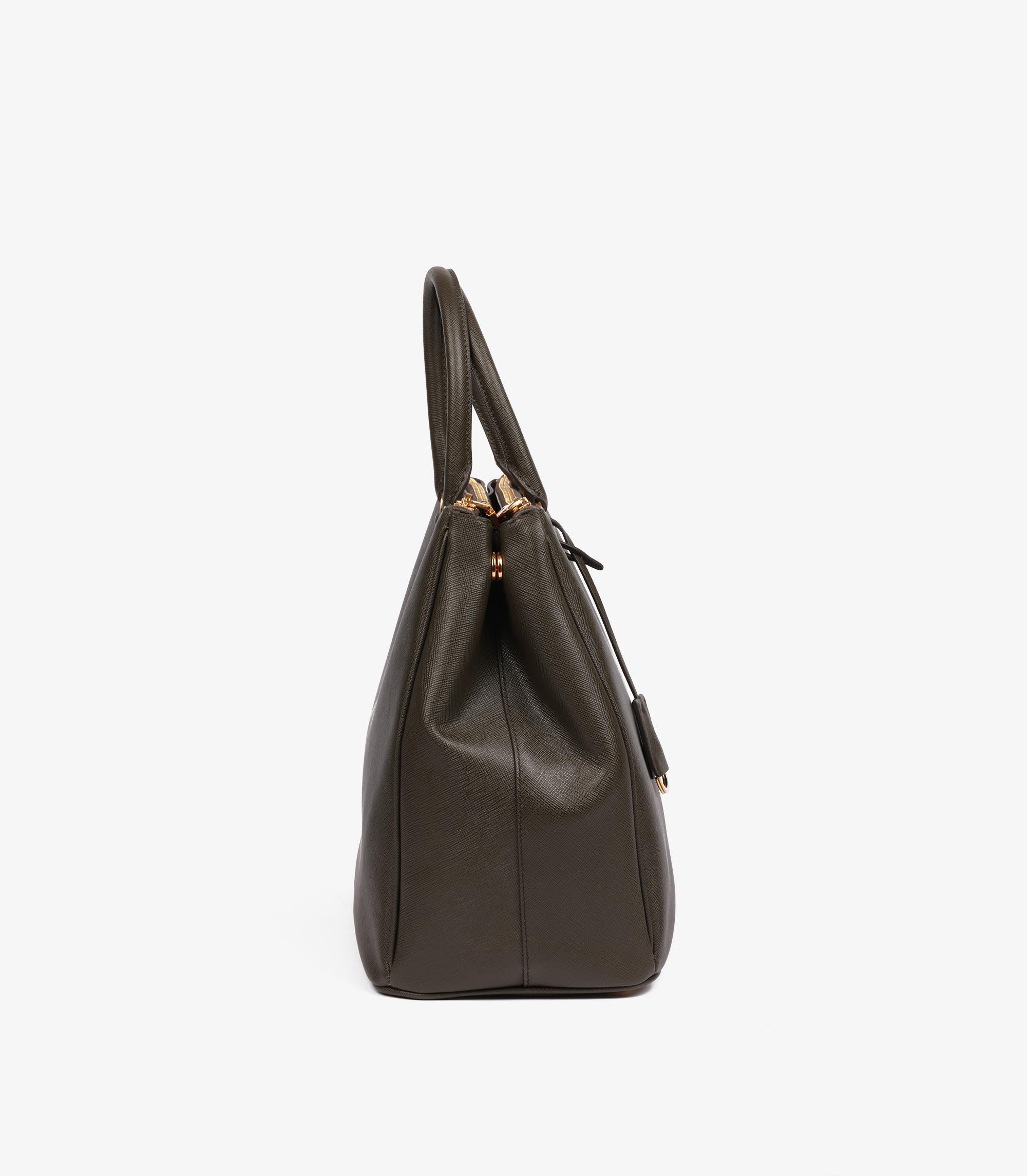Prada Militare Saffiano Lux in pelle Ordine Speciale Grande Galleria Tote In condizioni ottime a Bishop's Stortford, Hertfordshire