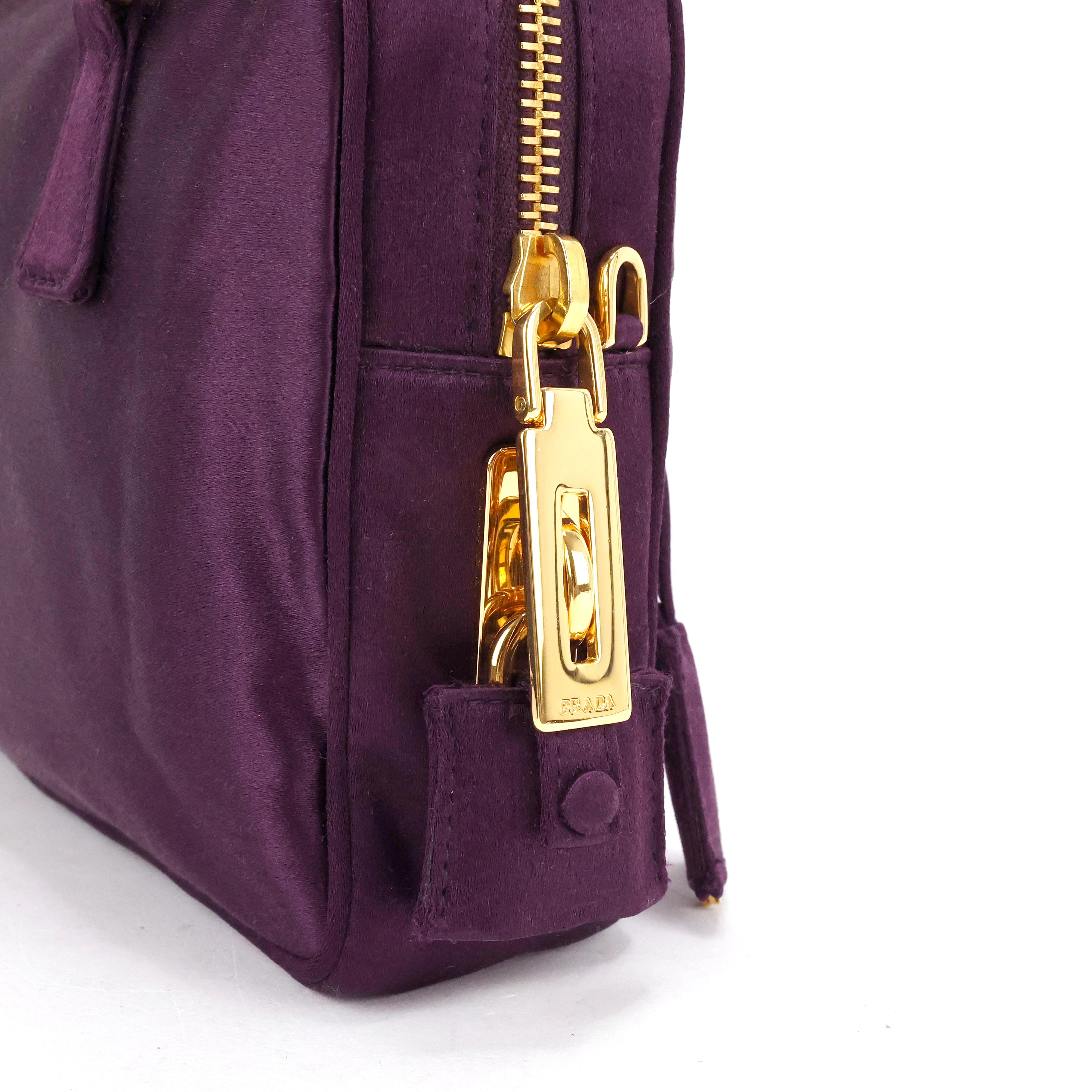 Prada mini bag in purple silk In Excellent Condition In Bressanone, IT