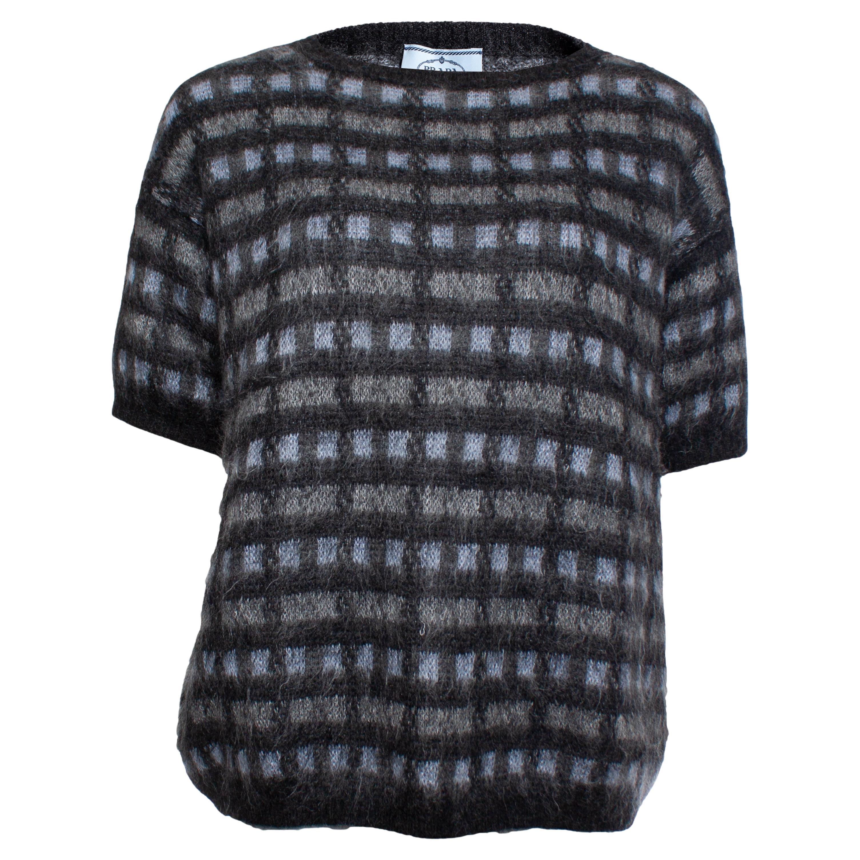 Prada, Maglione in mohair a maniche corte