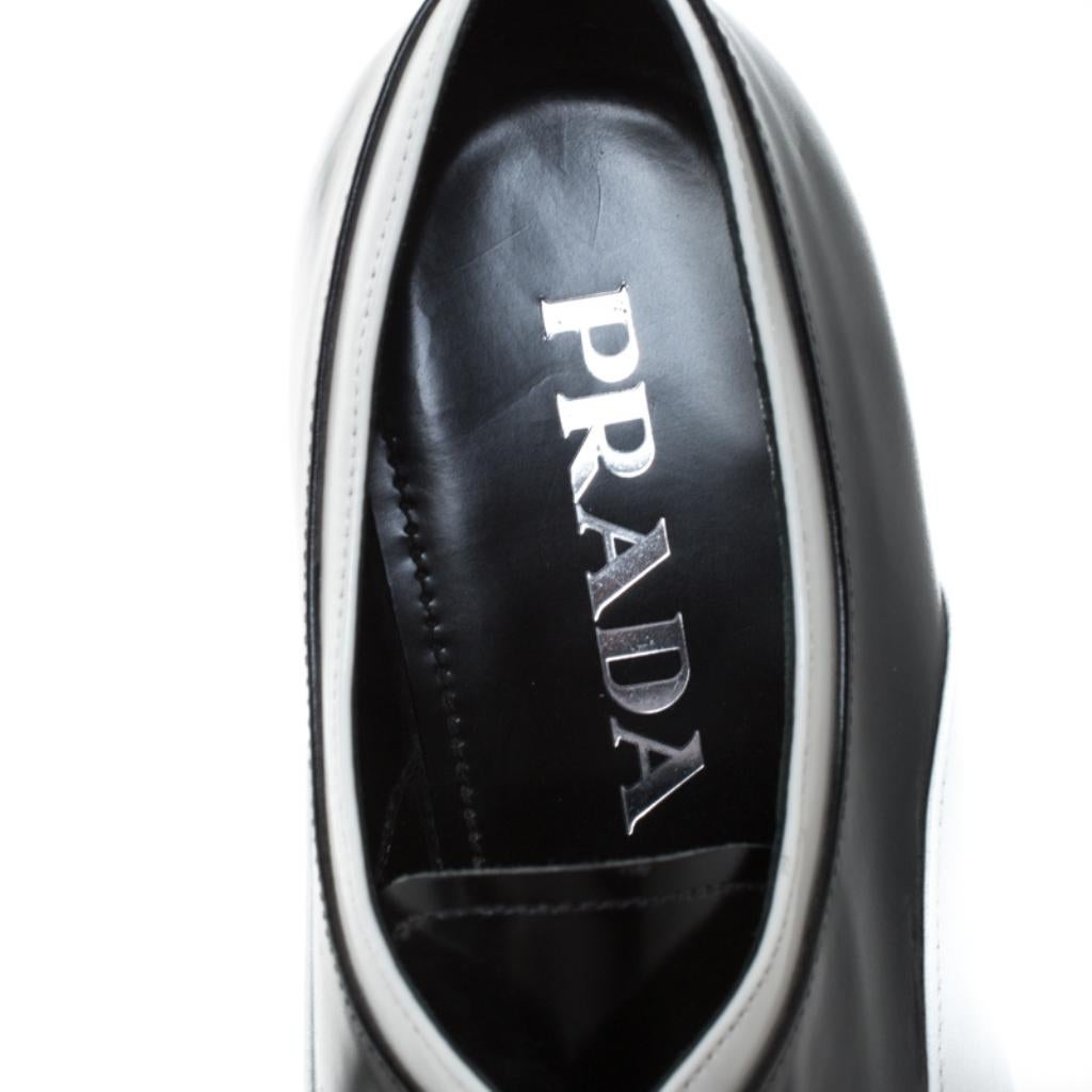 Prada Monochrome Leather Platform Oxford Pointed Toe Flats Size 38.5 1