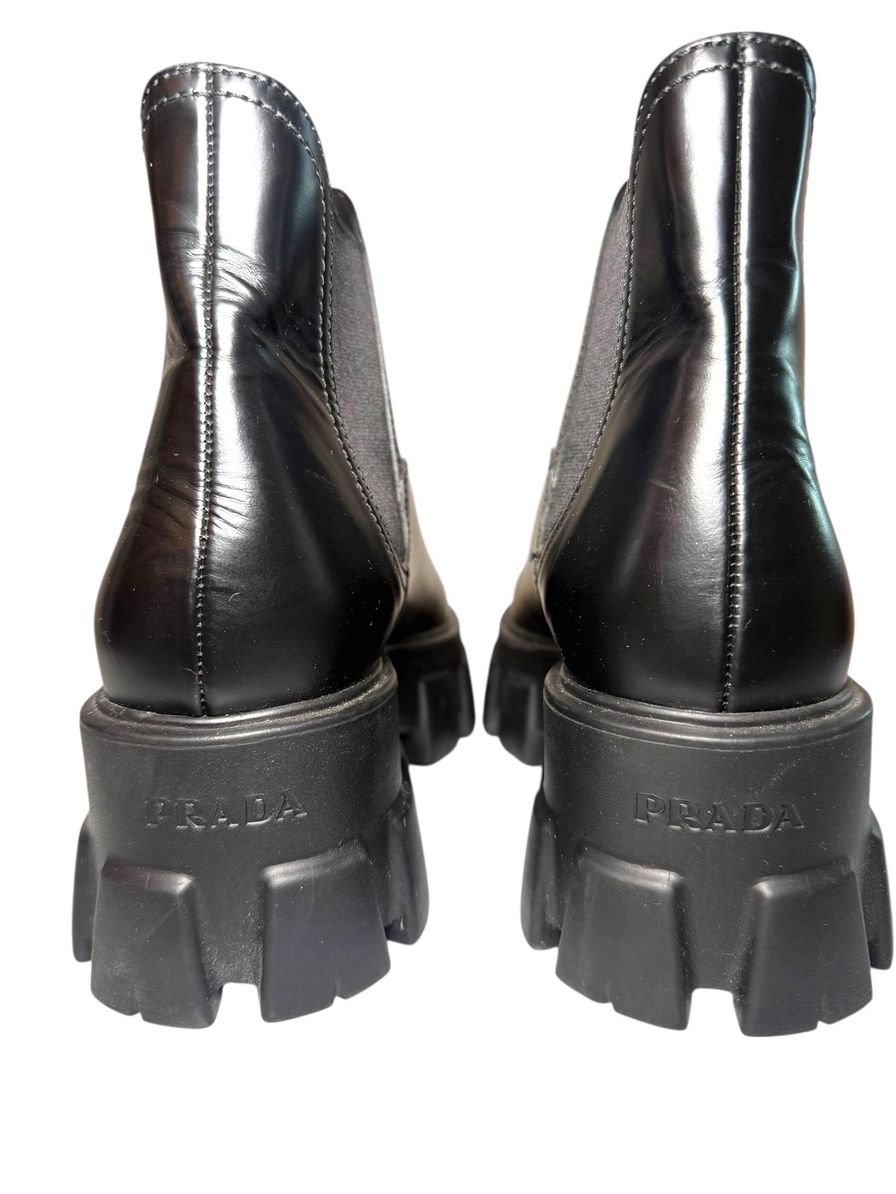 Prada - Monolith Lug-Sole Polished Leather Chelsea Boots - FW21 - Size 38 en vente 2