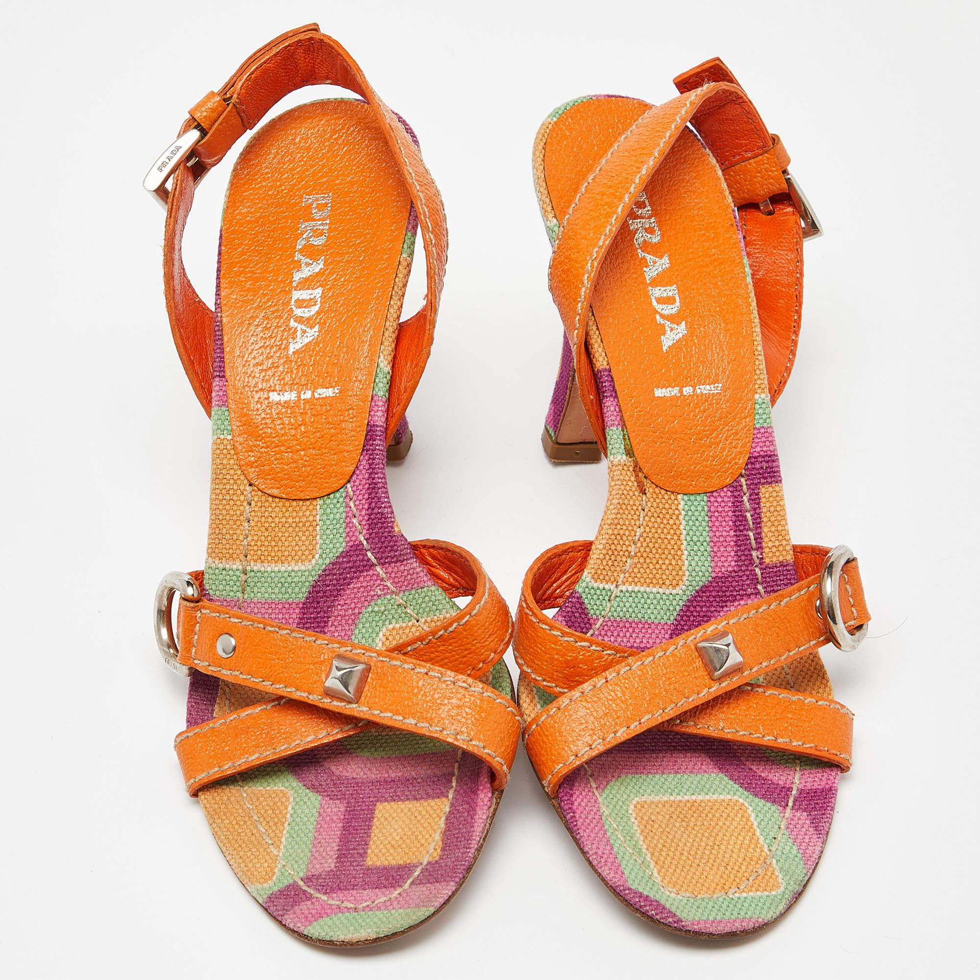 Orange Prada - Sandales à lanières en cuir imprimé multicolore, taille 36 en vente