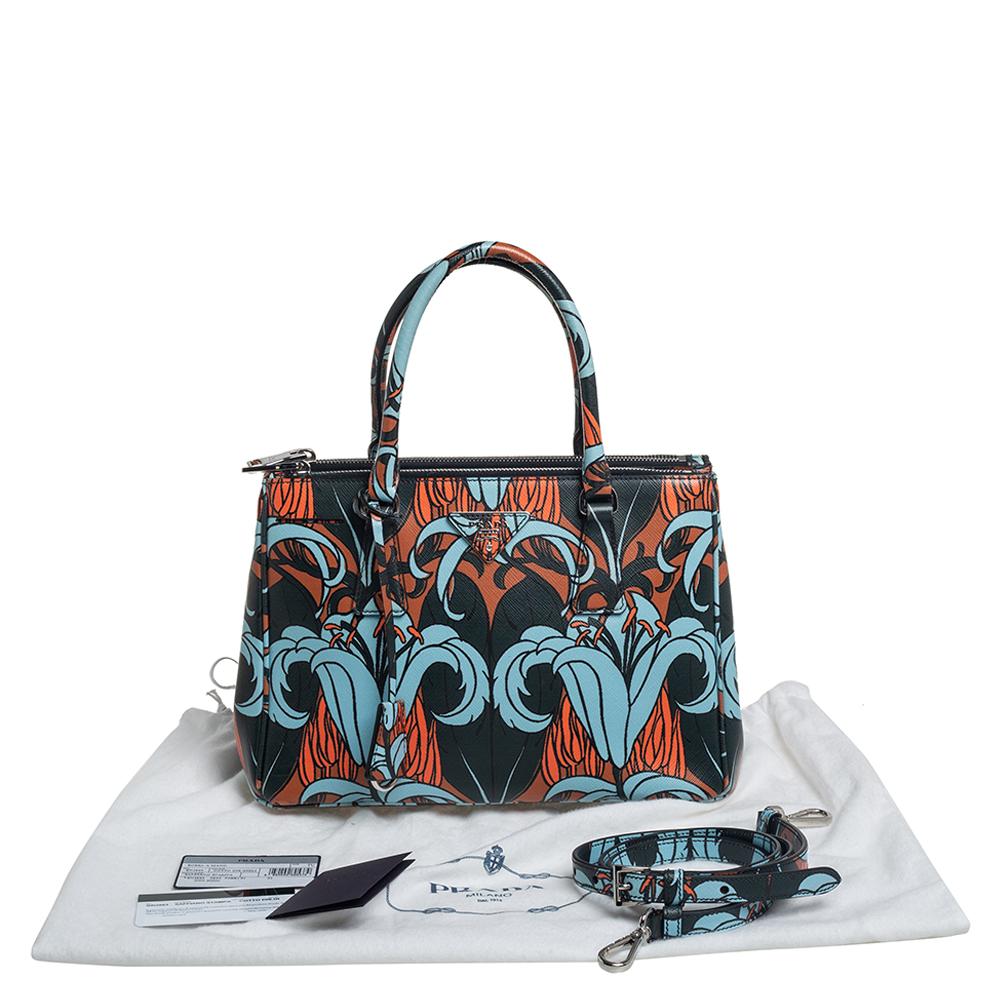 Prada Multicolor Lily drucken Saffiano Leder kleine Galleria Tote 7