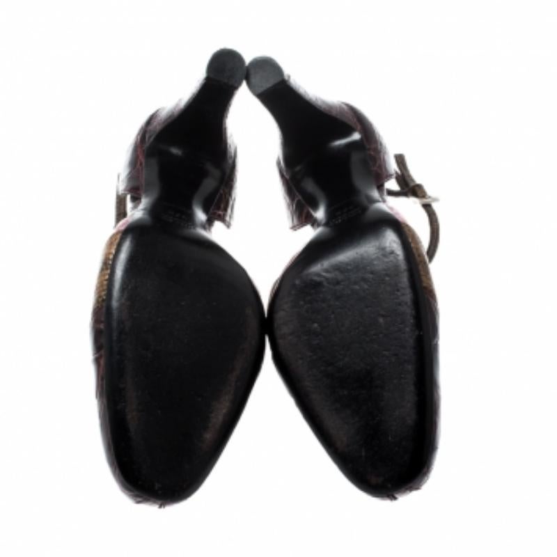 Nero Prada Sandali con cinturino alla caviglia in pelle esotica multicolore misura 37,5 in vendita