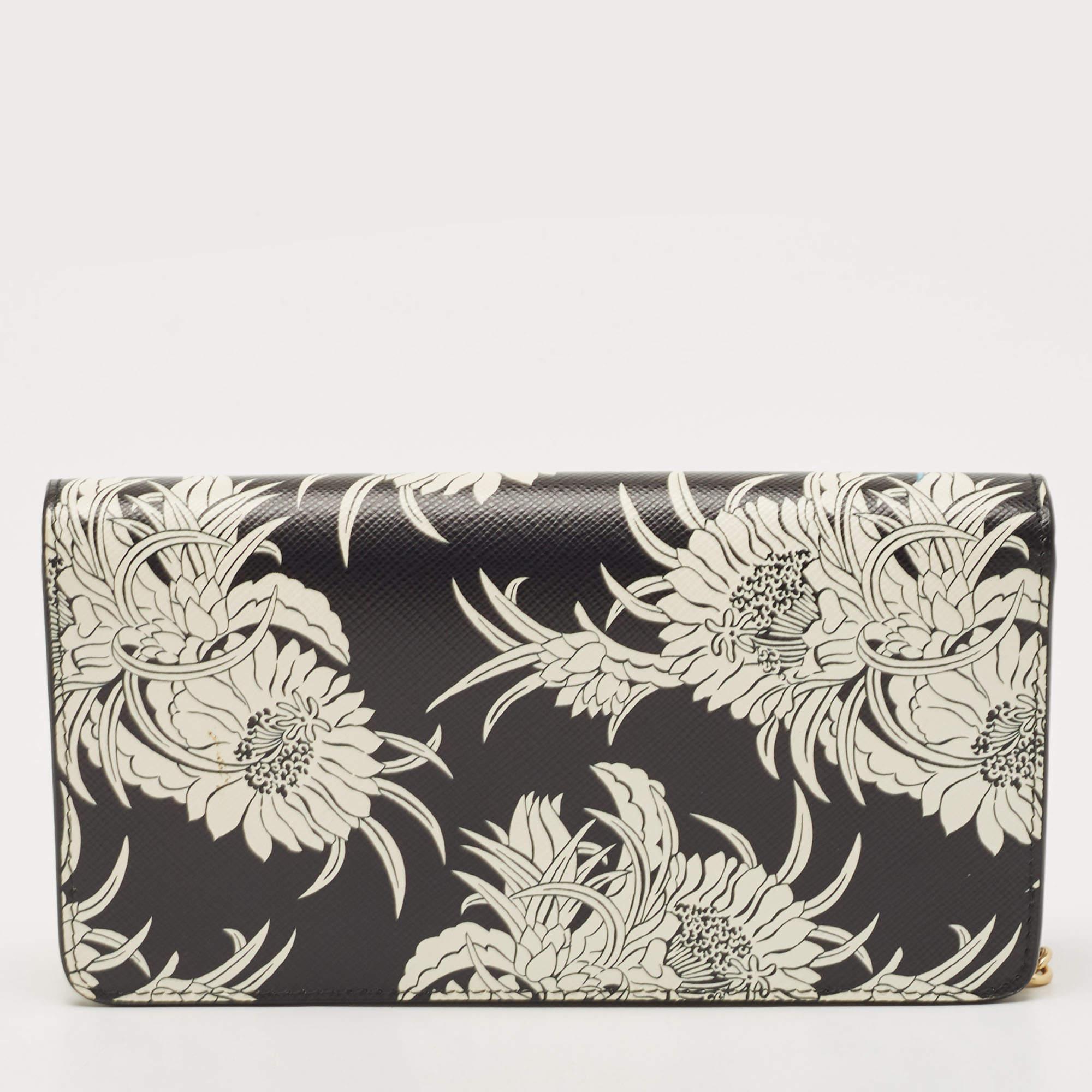 This clutch is just the right accessory to compliment your chic ensemble. It comes crafted in quality material featuring a well-sized interior that can comfortably hold all your little essentials.

Includes: Authenticity Card


 
