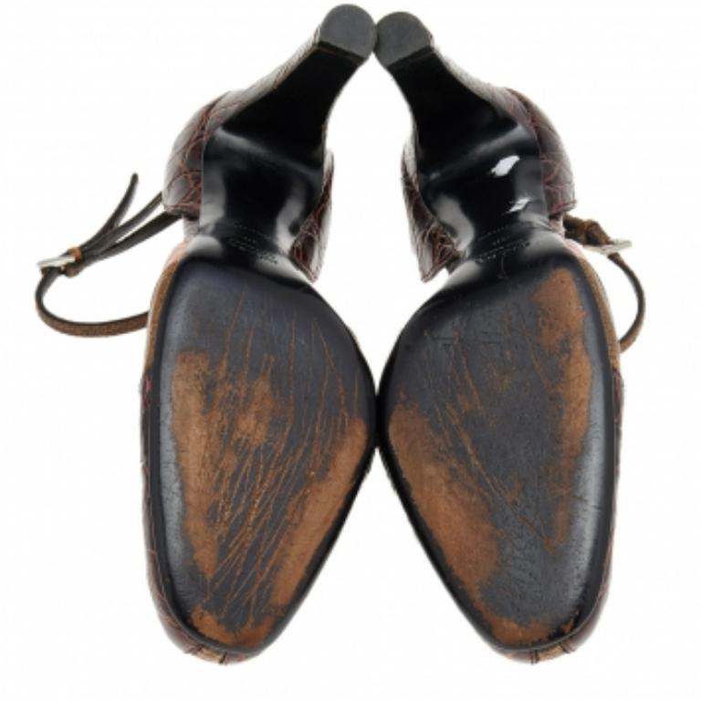 Prada Sandali con cinturino alla caviglia in pelle di pitone e pelle goffrata multicolore misura 38 in vendita 1