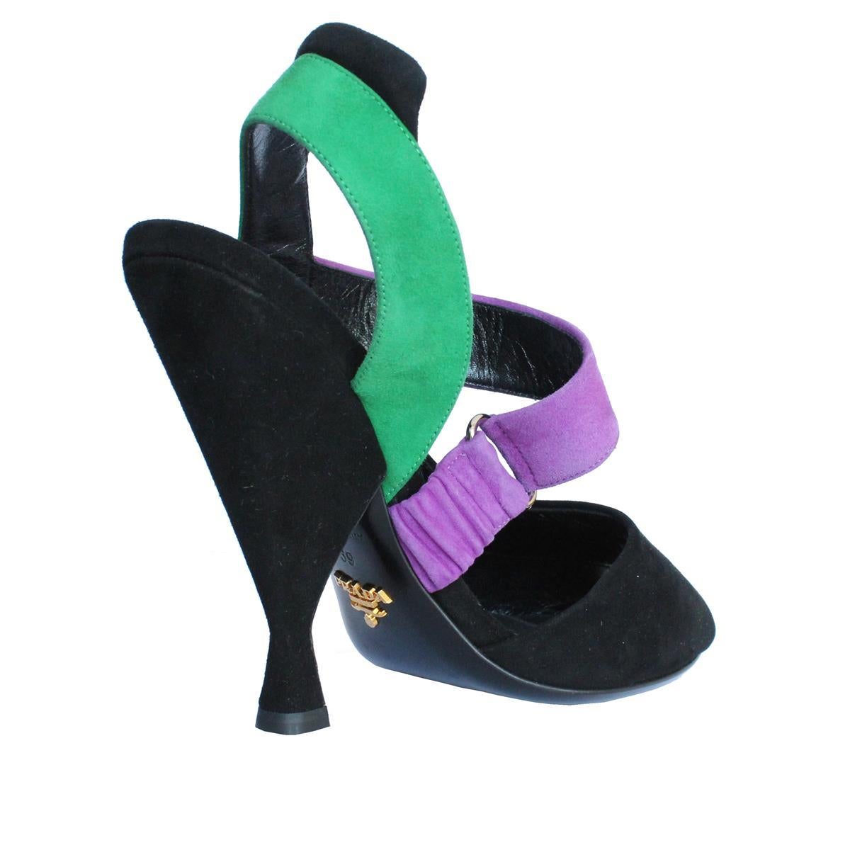 Funny and chic Prada sandals
Suede
Tricolor
Black, green and purple
Heel height 12 cm (4.72  inches)
Worldwide express shipping included in the price !