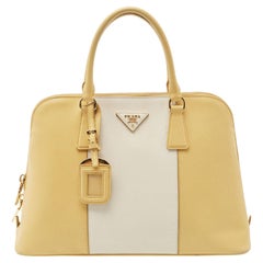 Prada - Grand sac à main Promenade en cuir de luxe moutarde/blanc Saffiano