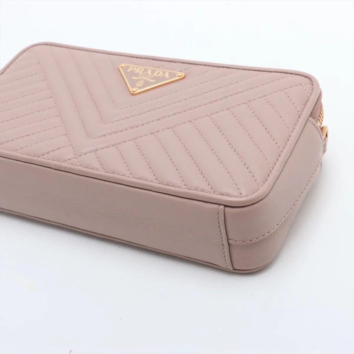 Prada Nappa Impuntu Leder Kette Brieftasche Rosa Beige im Zustand „Gut“ im Angebot in Humacao, PR