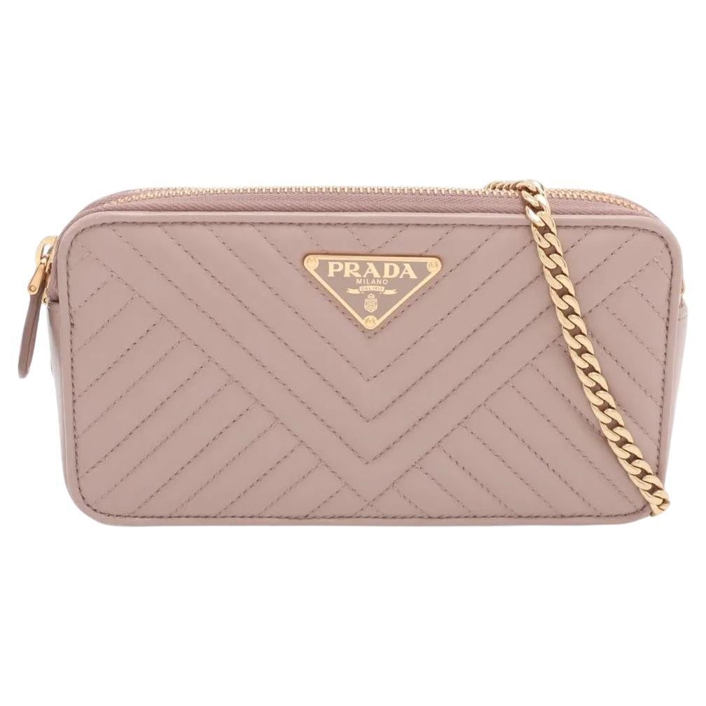 Prada Nappa Impuntu Leder Kette Brieftasche Rosa Beige im Angebot