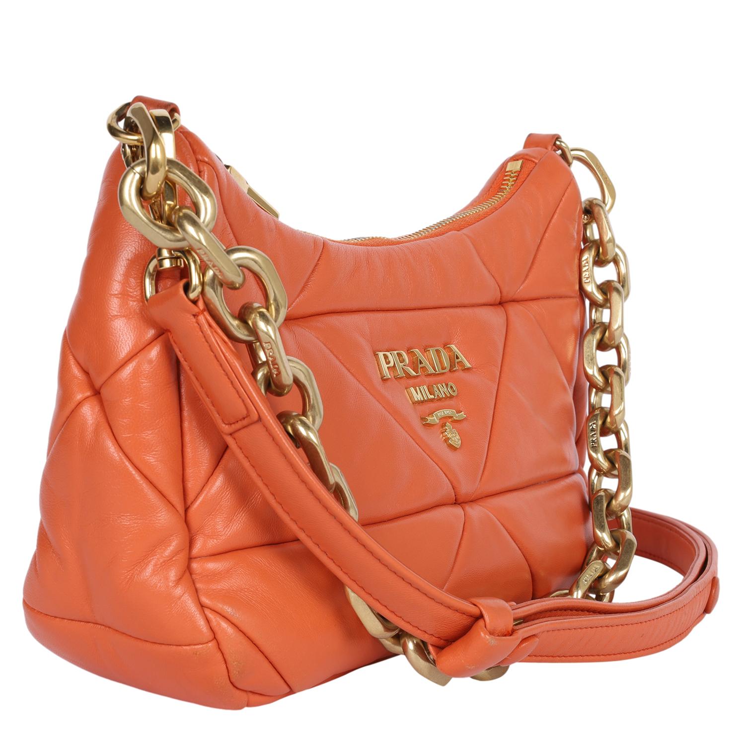 PRADA Sac en Nappa Triangle Patchwork Quilted Orange Pour femmes en vente