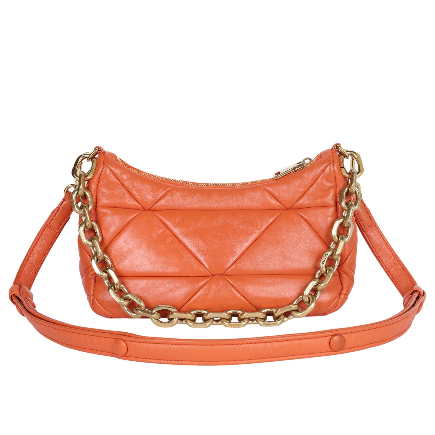 PRADA Sac en Nappa Triangle Patchwork Quilted Orange en vente 2