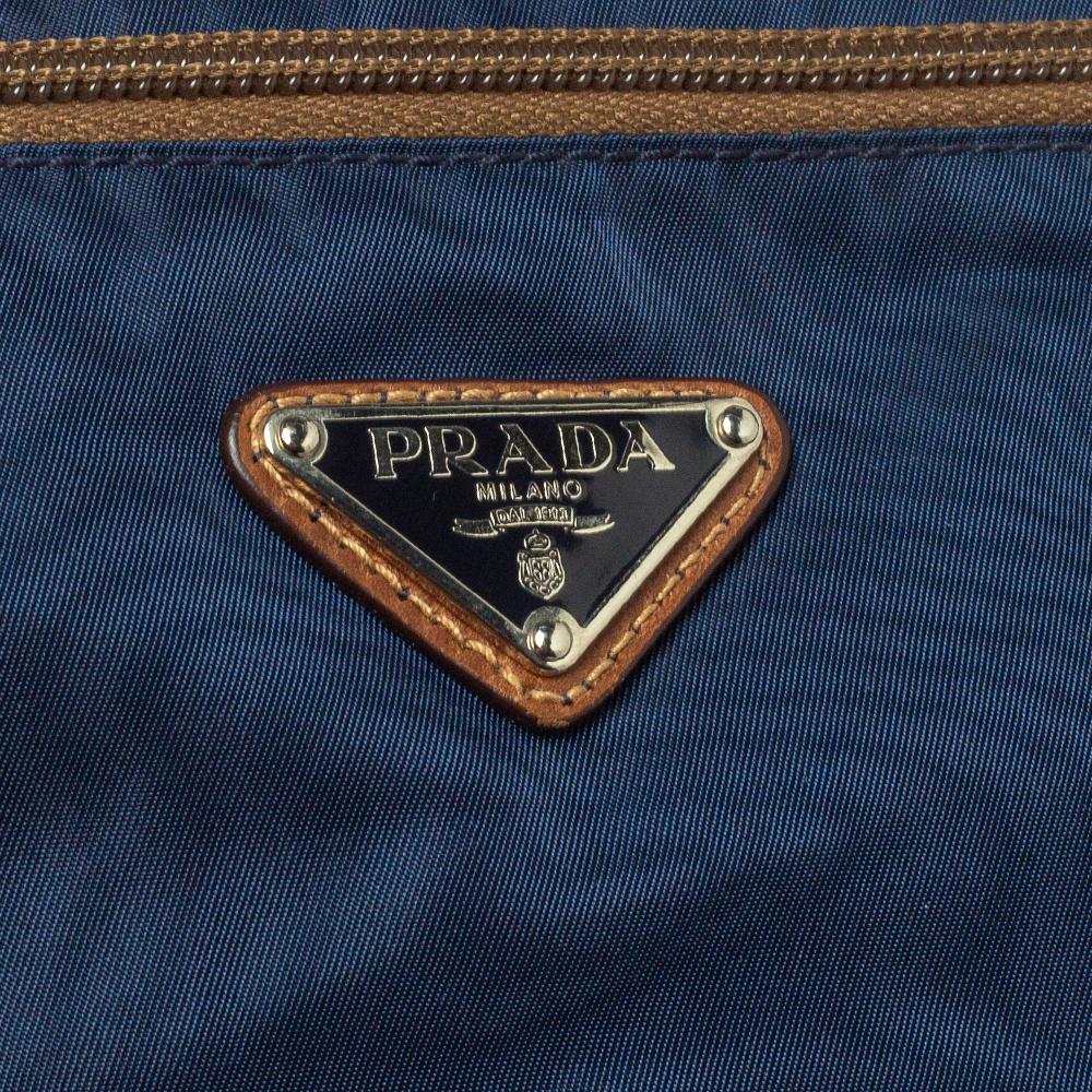 Prada Navy Blue/Brown Tessuto Nylon Wash Bag In Fair Condition In Dubai, Al Qouz 2