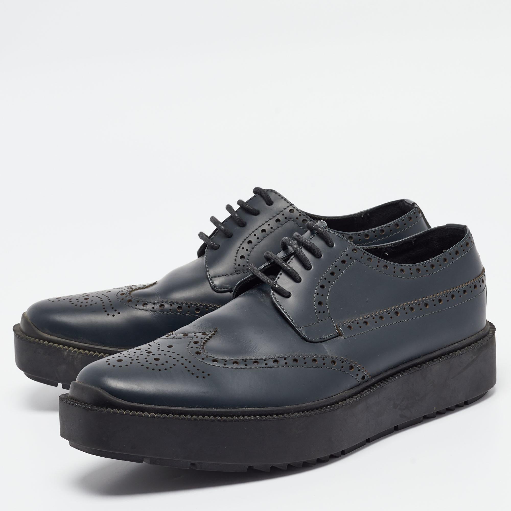 Designed to elevate your style quotient and give you comfort at the same time, these Prada derby sneakers are crafted using the best materials. Pair them with casuals to classy tailoring.