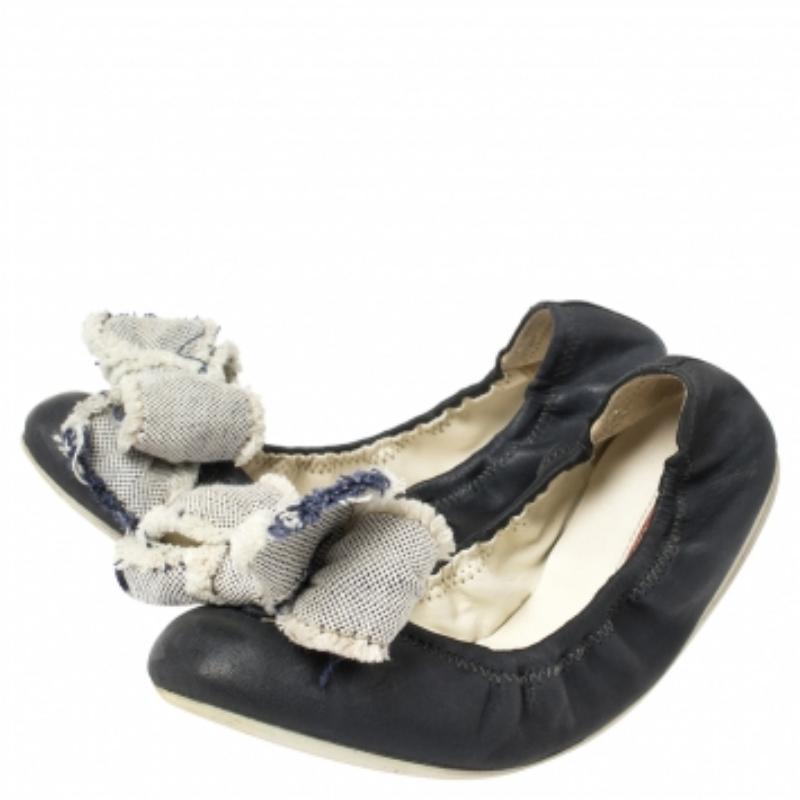 Prada Navy Blue Leather Scrunch Ballet Flats Size 38.5 For Sale 3