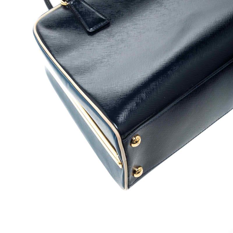 Prada Navy Blue Patent Leather Pyramid Frame Top Handle Bag In Good Condition In Dubai, Al Qouz 2