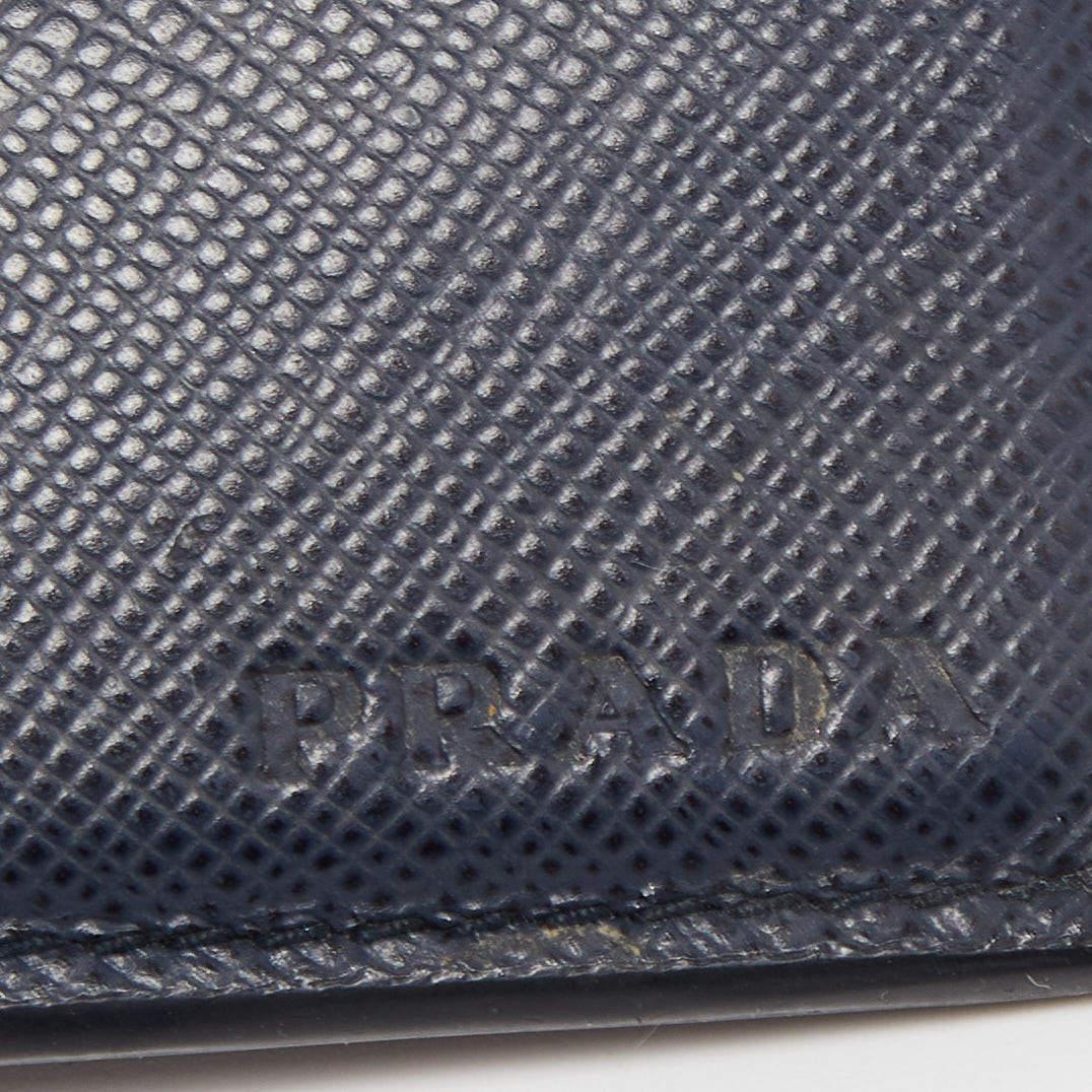 Porte-cartes Prada en cuir Saffiano métallique bleu marine en vente 6
