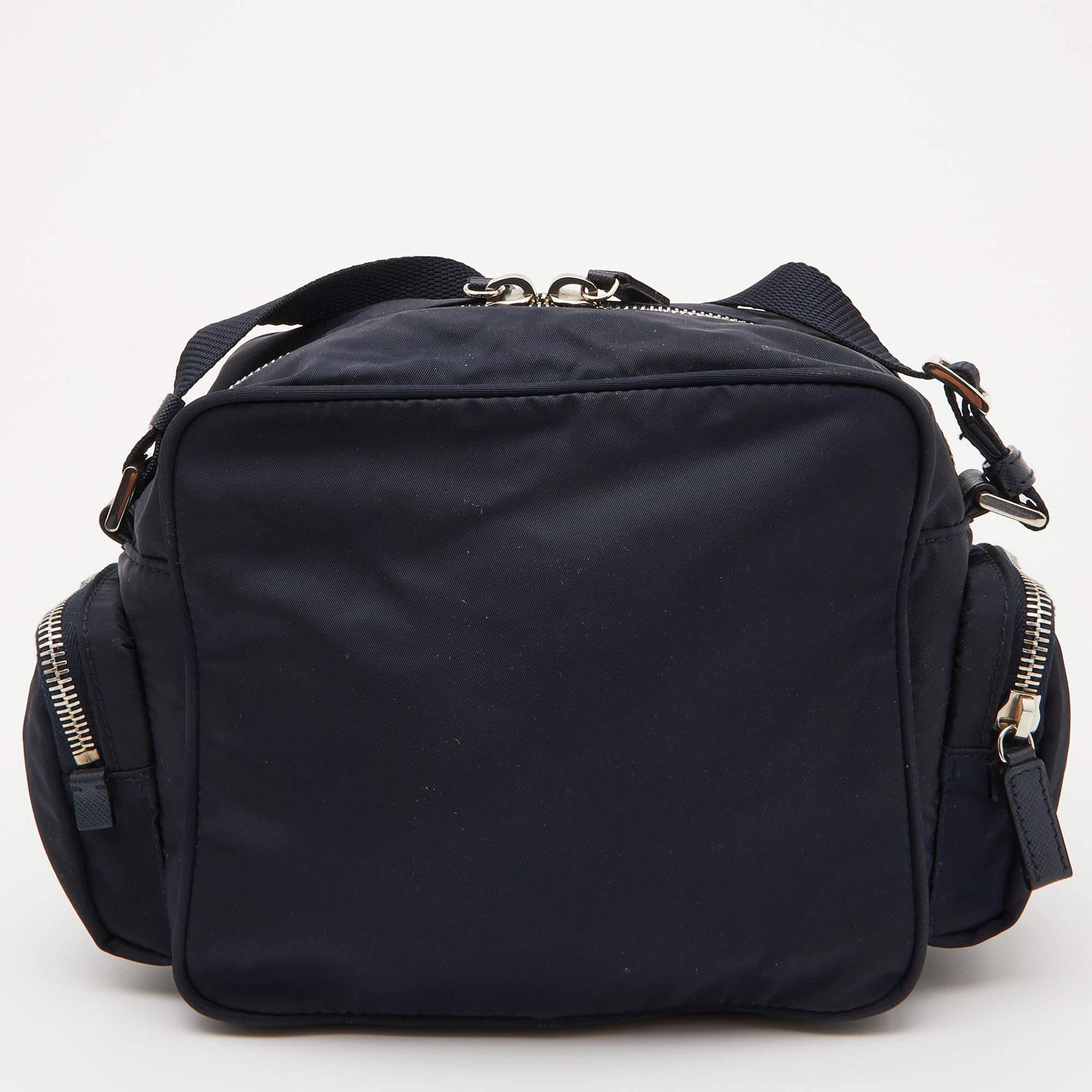 Designed to last, this beautiful crossbody bag is a smart buy. Comfortable and easy to carry, this handy creation comes with an interior lined to keep your essentials organized and safe.

Includes: Branded Dustbag
