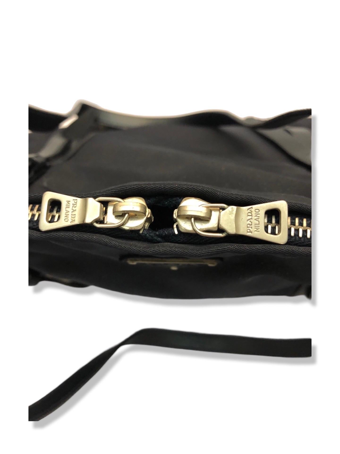 Women's or Men's Prada navy dark blue nylon handle shoulder  bag For Sale