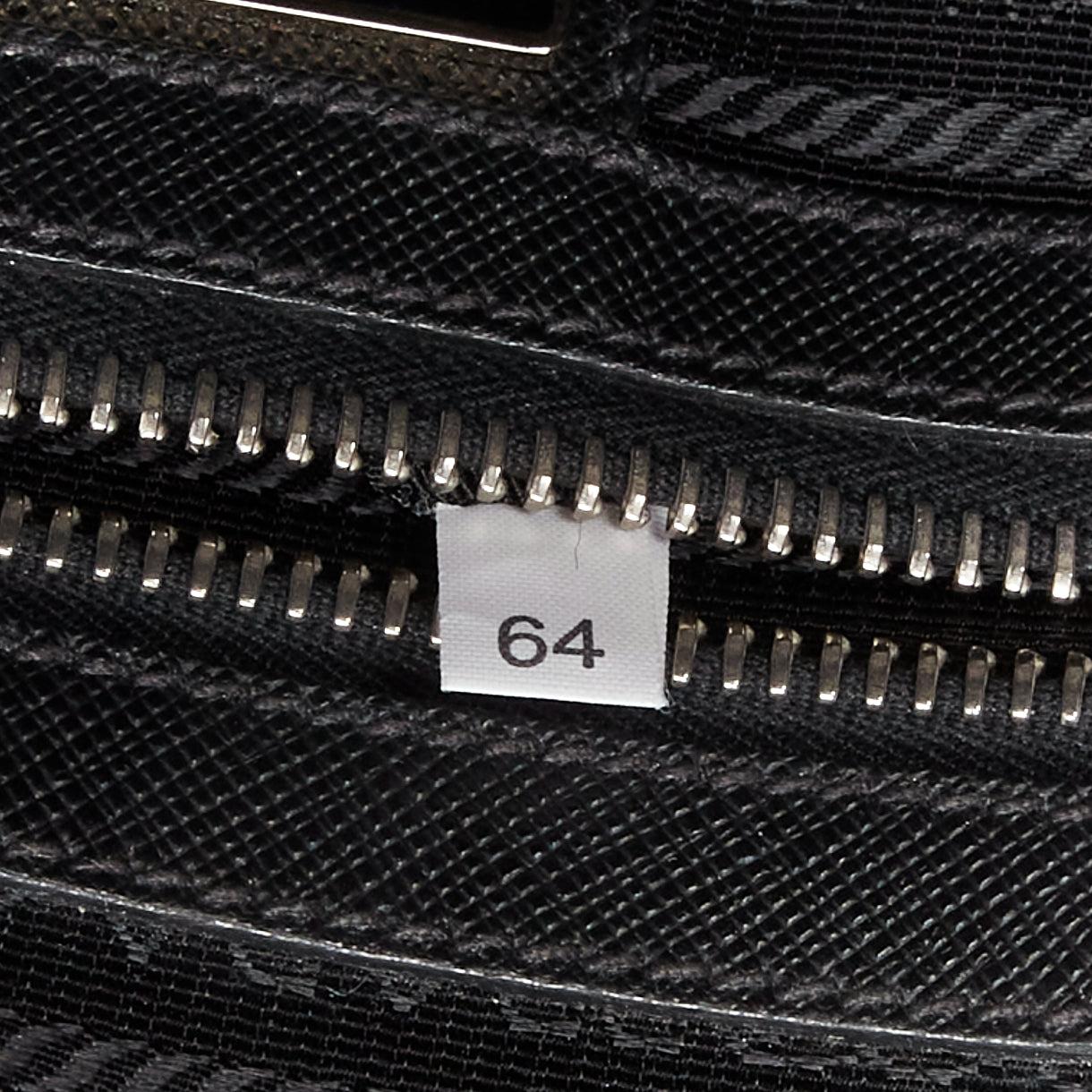 PRADA porte-documents à poignée supérieure en cuir safrané avec plaque logo triangulaire, marine 5