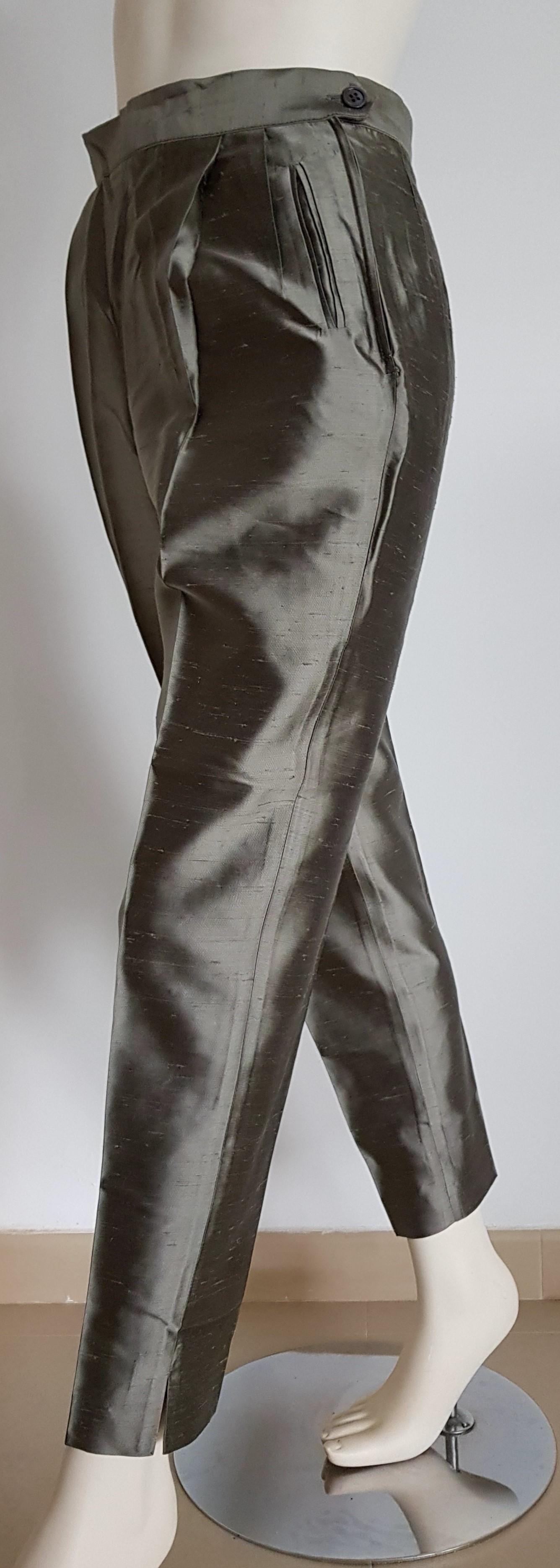 PRADA grey silk shantung pants - Unworn, New.

SIZE: equivalent to about Small / Medium, please review approx measurements as follows in cm. 
PANTS: lenght 101, inseam length 72, waist circumference 71, hip circumference 98, leg hem circumference