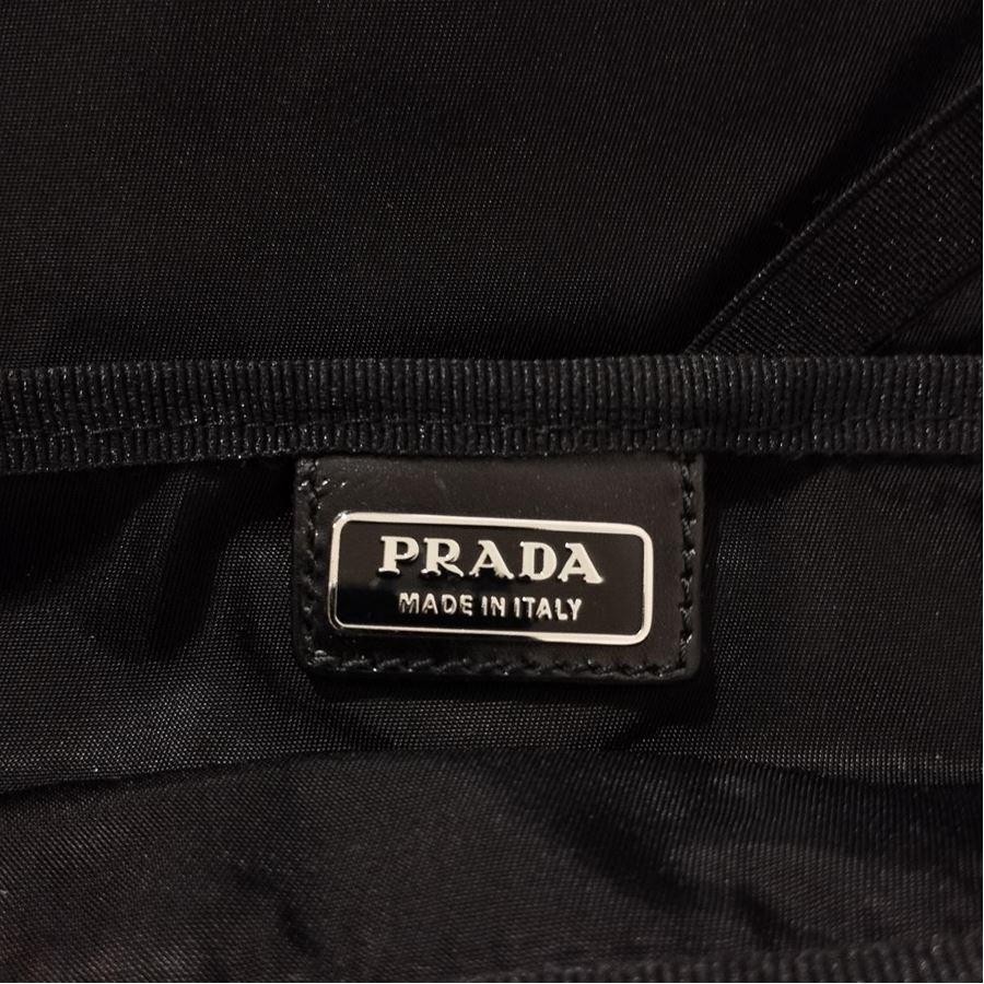 Boîtier en nylon Unica de Prada en vente 1