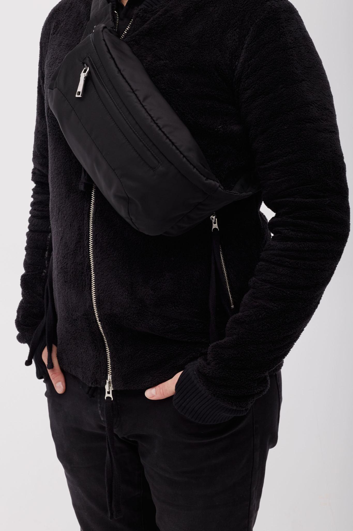 Color: Black
Material: Nylon
Code: 173
Comes with: Cut bag
Condition: Very good. Bag is pristine with light marks from handling.
Made in Italy

Measurements~
Height 4”
Width 14”
Depth 3”
Max belt length: 48”