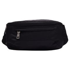 Prada Nylon-Umhängetasche mit Gürteltasche in Schwarz 018