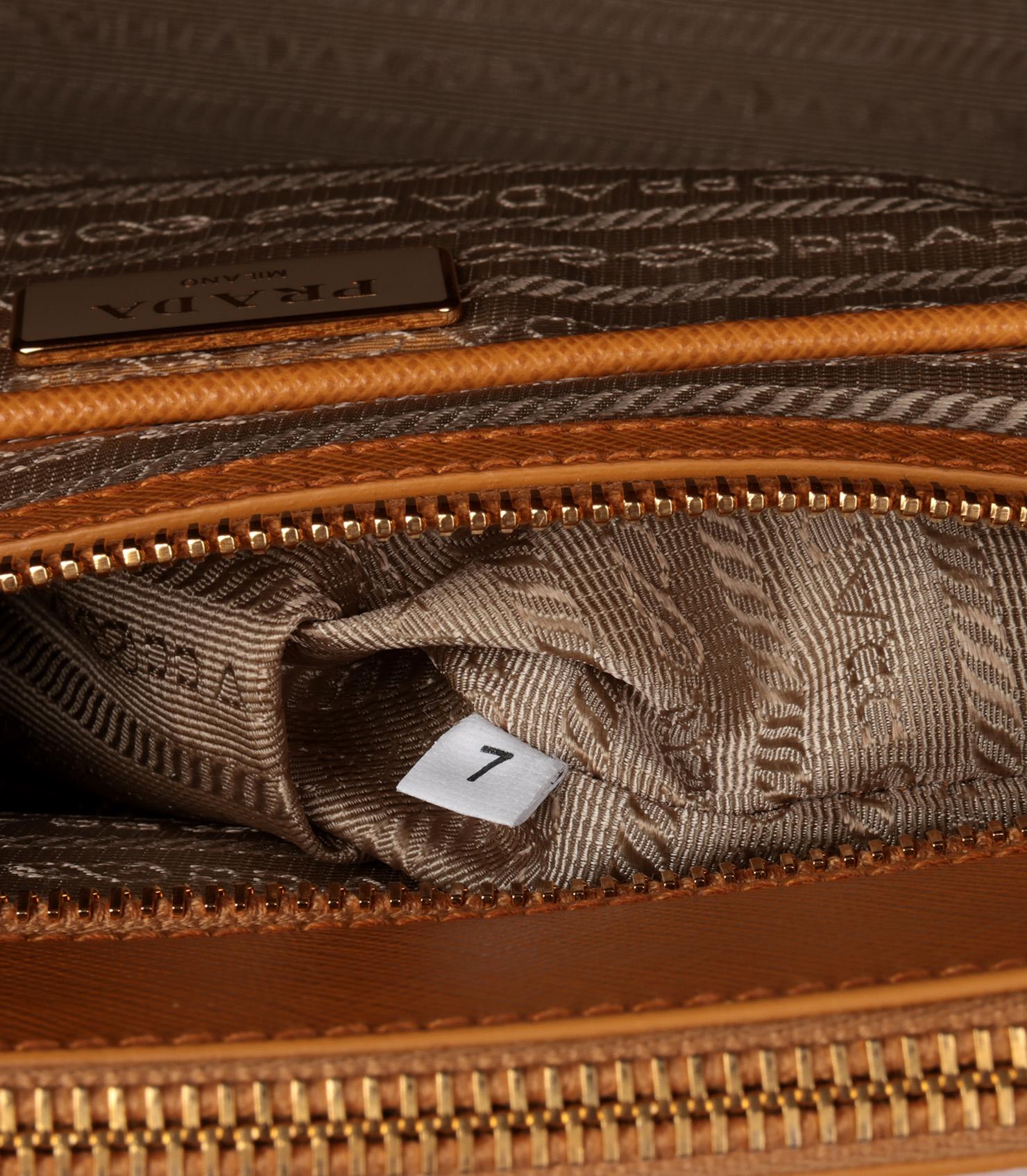 Bolso grande Prada Ocra Saffiano Lux Piel Galleria 2