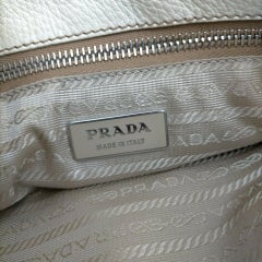 Prada Off-White Daino Vitello Tote Bag 863444