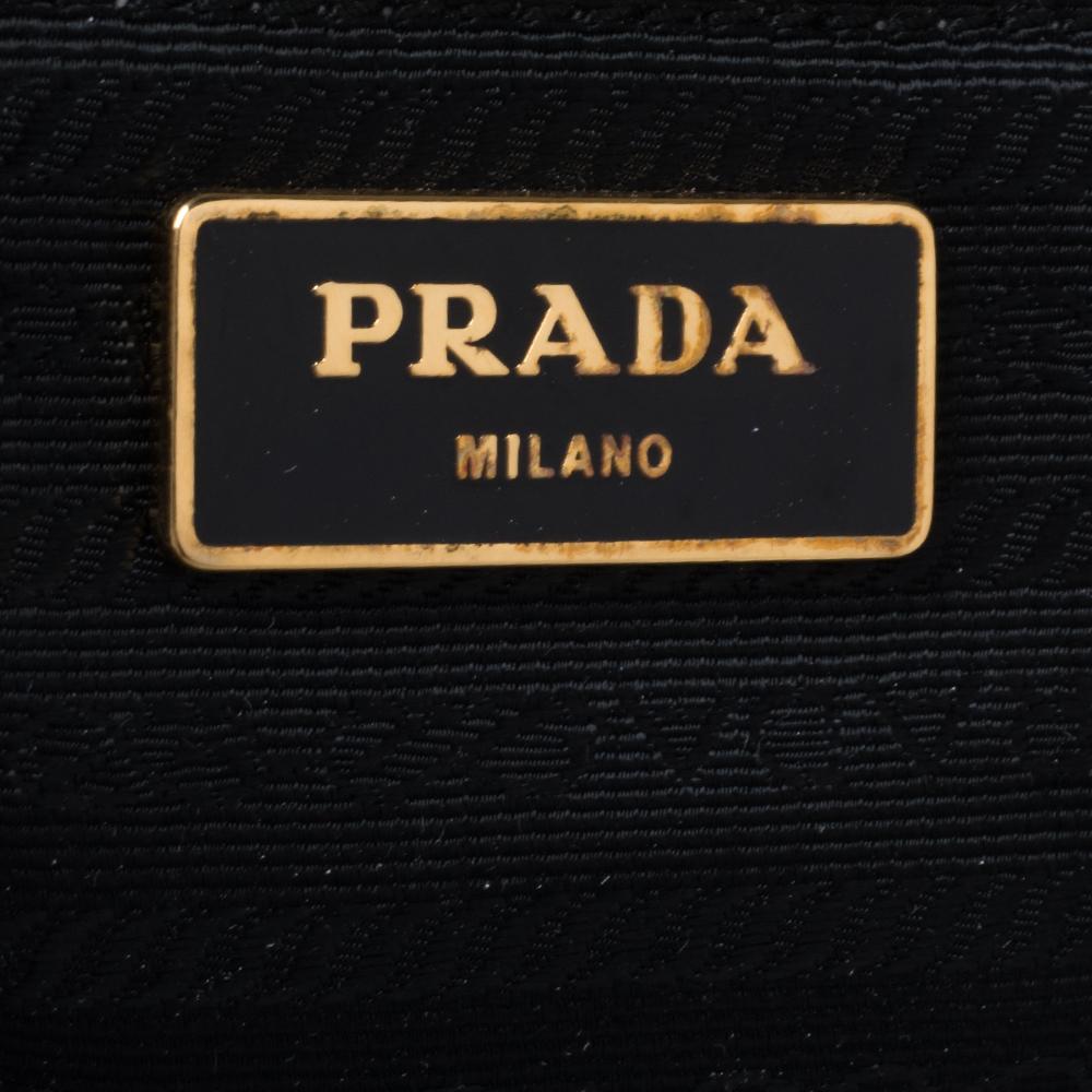 Prada Blanco roto Charol con apliques florales Bolso mediano con doble cremallera 1