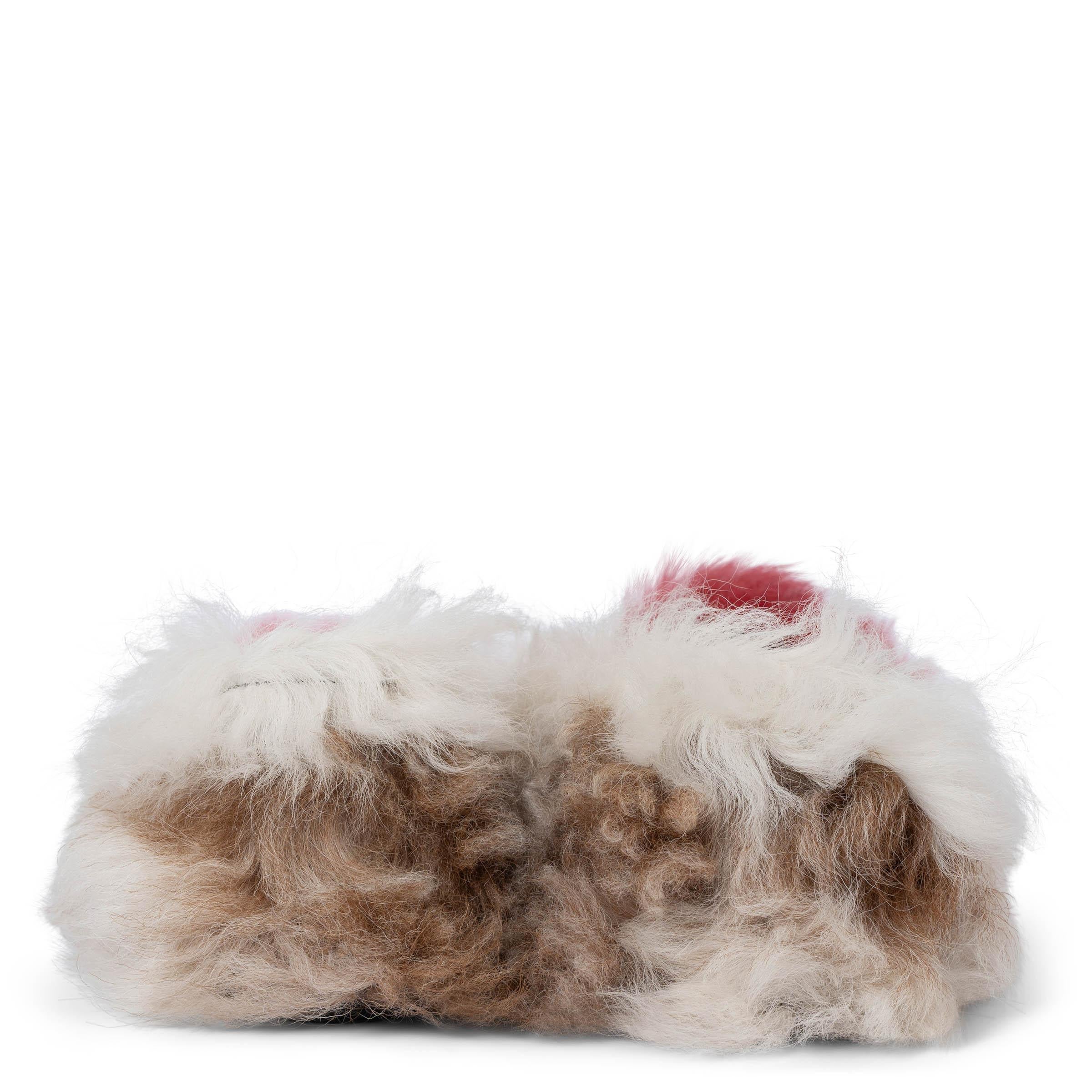 PRADA off-white red 2017 CRYSTAL SHEARLING Moccasins Flats Shoes 39 In Excellent Condition In Zürich, CH
