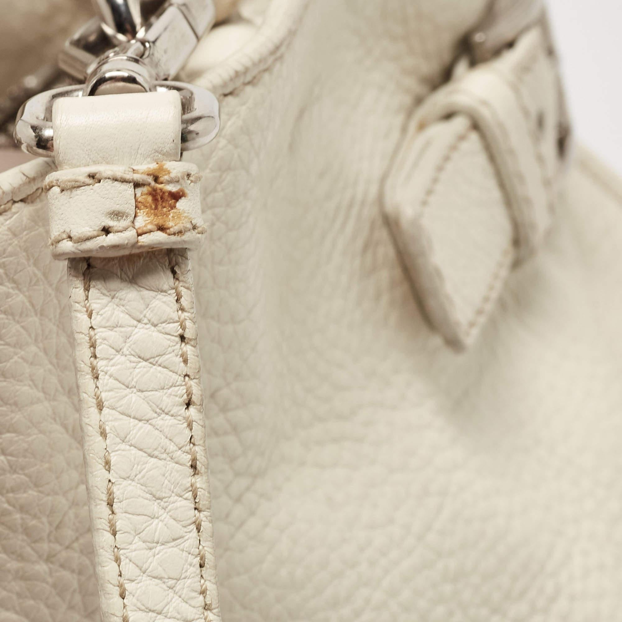 Prada Off White Vitello Daino Leather Side Pockets Tote For Sale 2